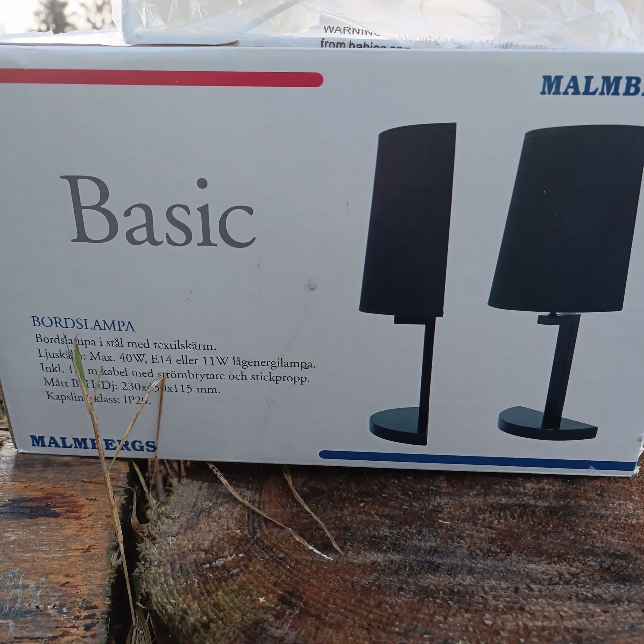 Bordslampa - Malmbergs Basic vit