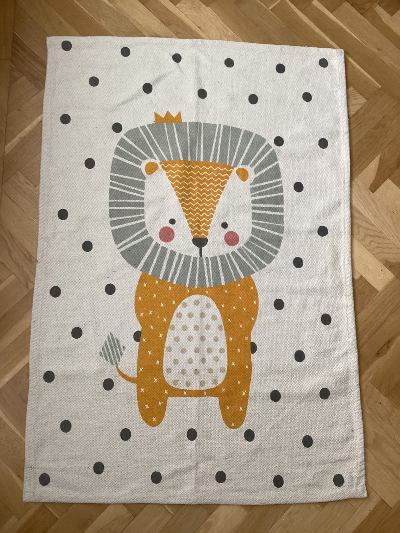 Fin matta för barn 88 cm x 128 cm