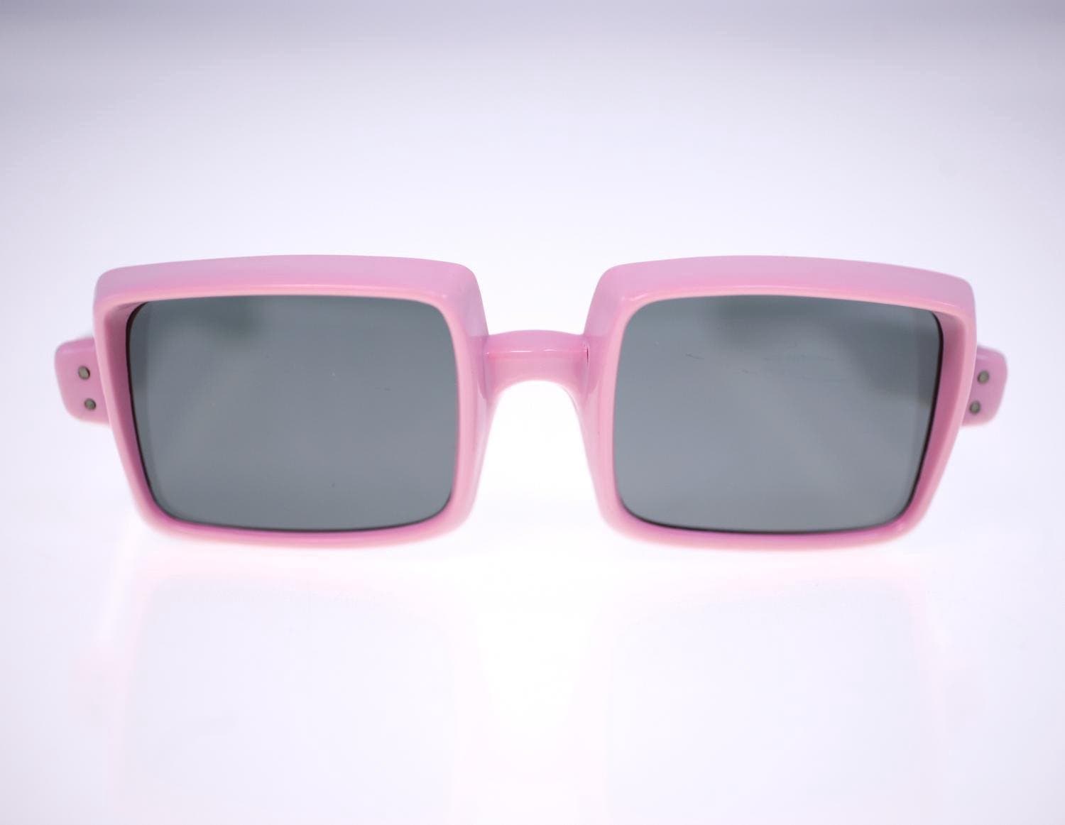 Vintage 1970s French ‘Pink TV’ square-shaped sunglasses (Weight: 38g) FREE POST