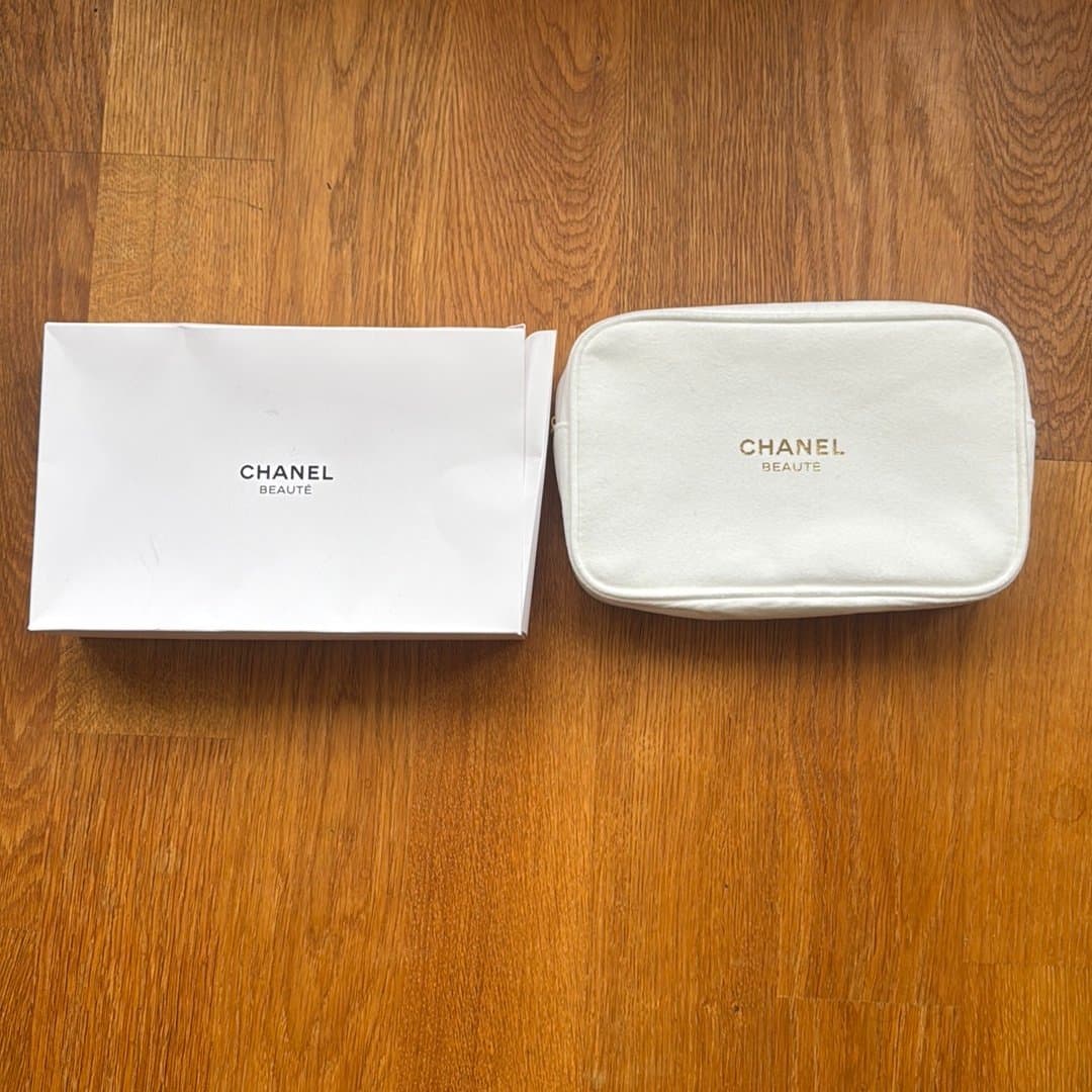 Chanel Beauty Necessär