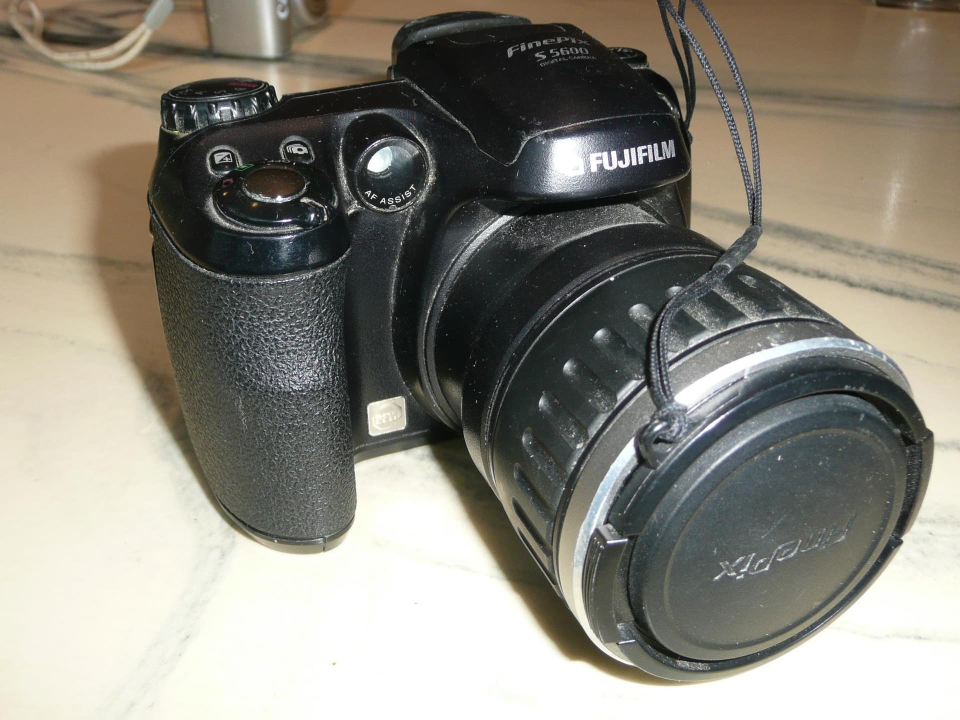 Fujifilm Digitalkamera FinrPix S5800 Optisk zoom 10 x