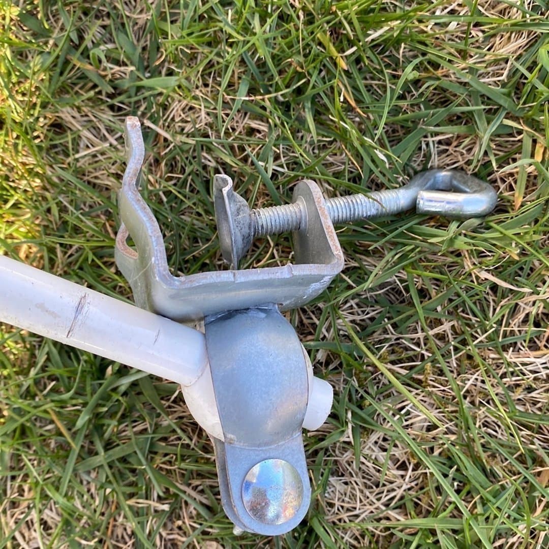 Parasoll. Retro. Blått Vitt. Ca 125 cm/diam. Vintage.