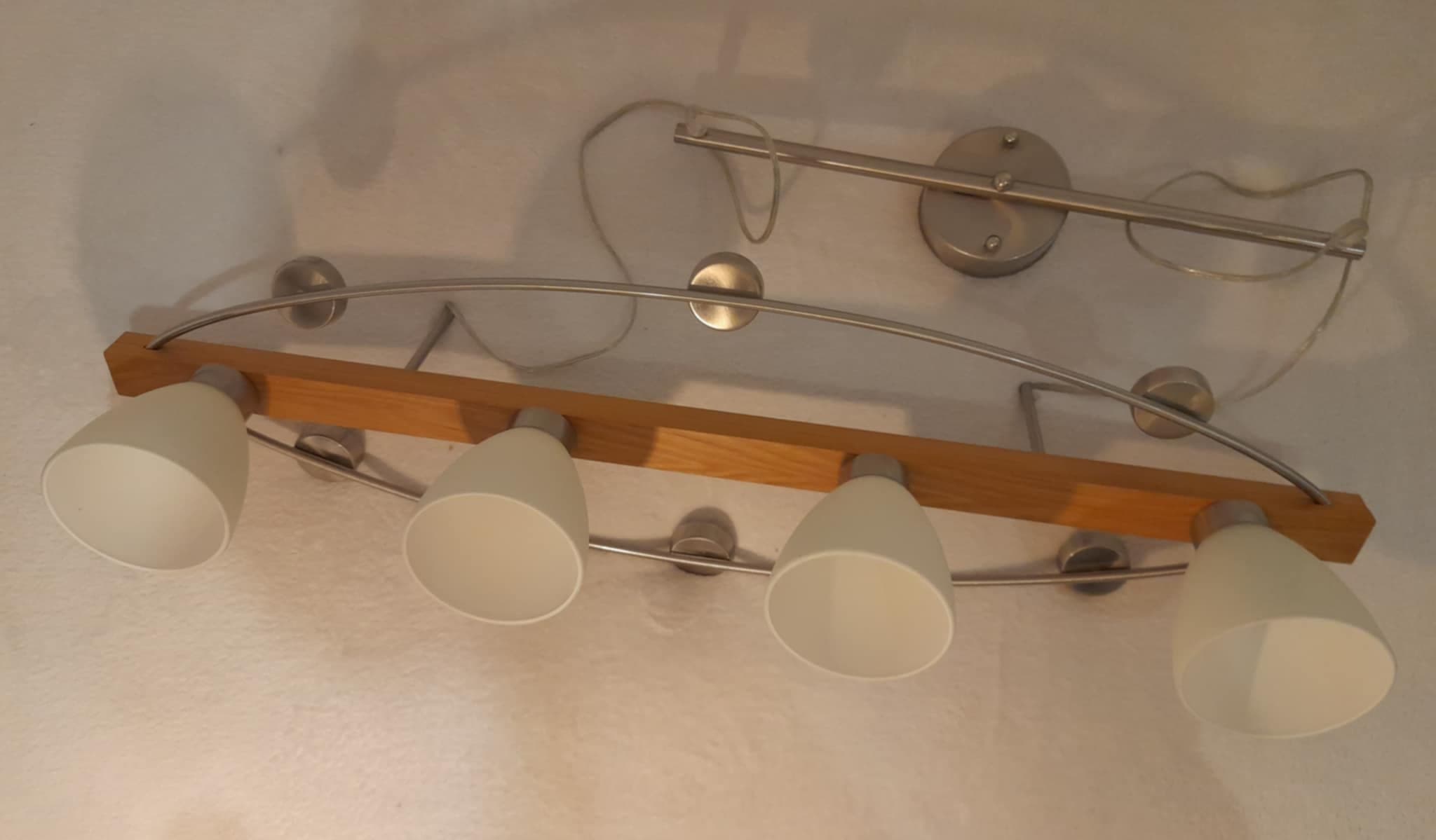 Taklampa Cottex T1684, längd 90 cm och metall med 4 ljuskällor