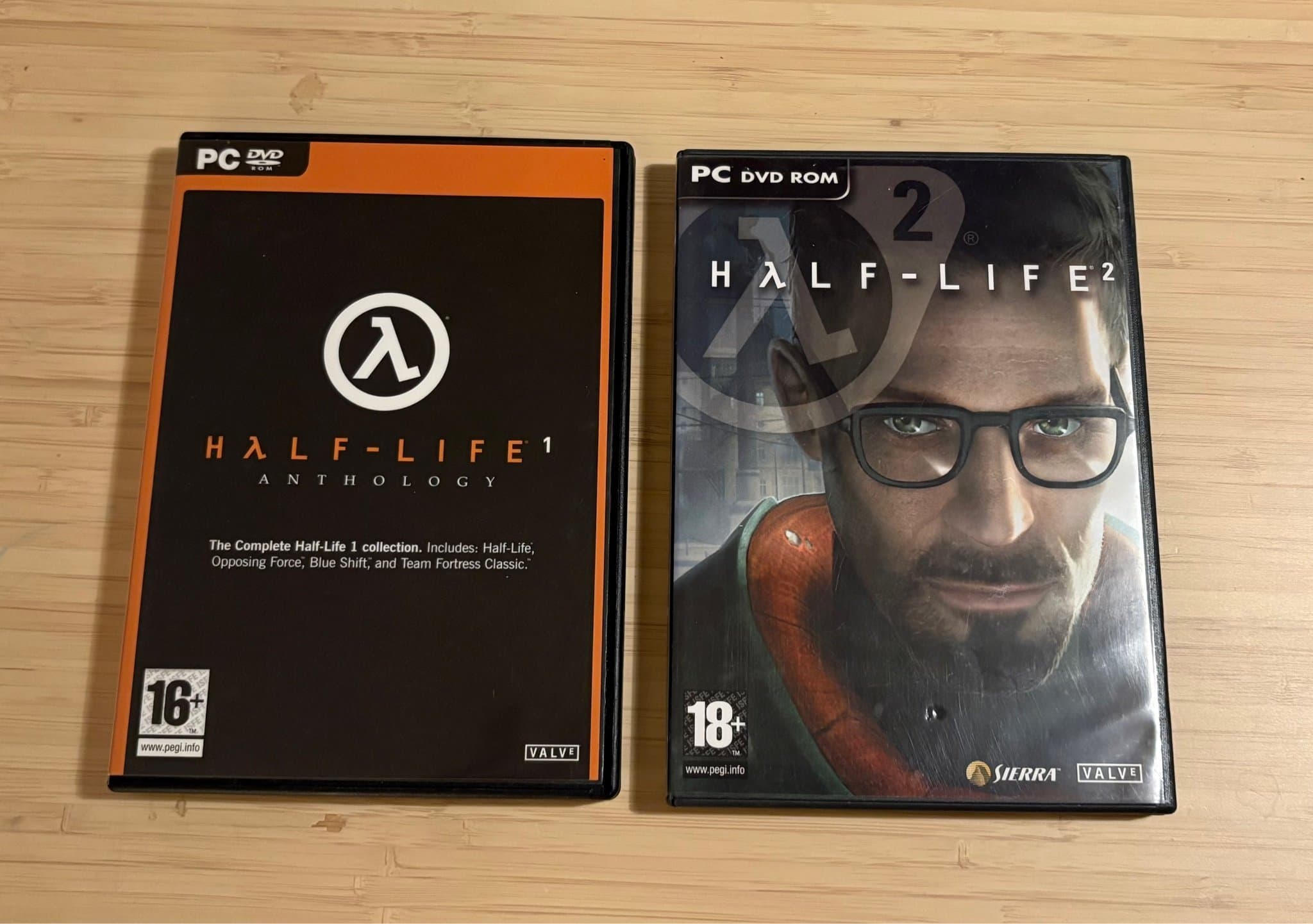 Half-Life 1 Anthology og Half-Life 2 til PC DVD ROM