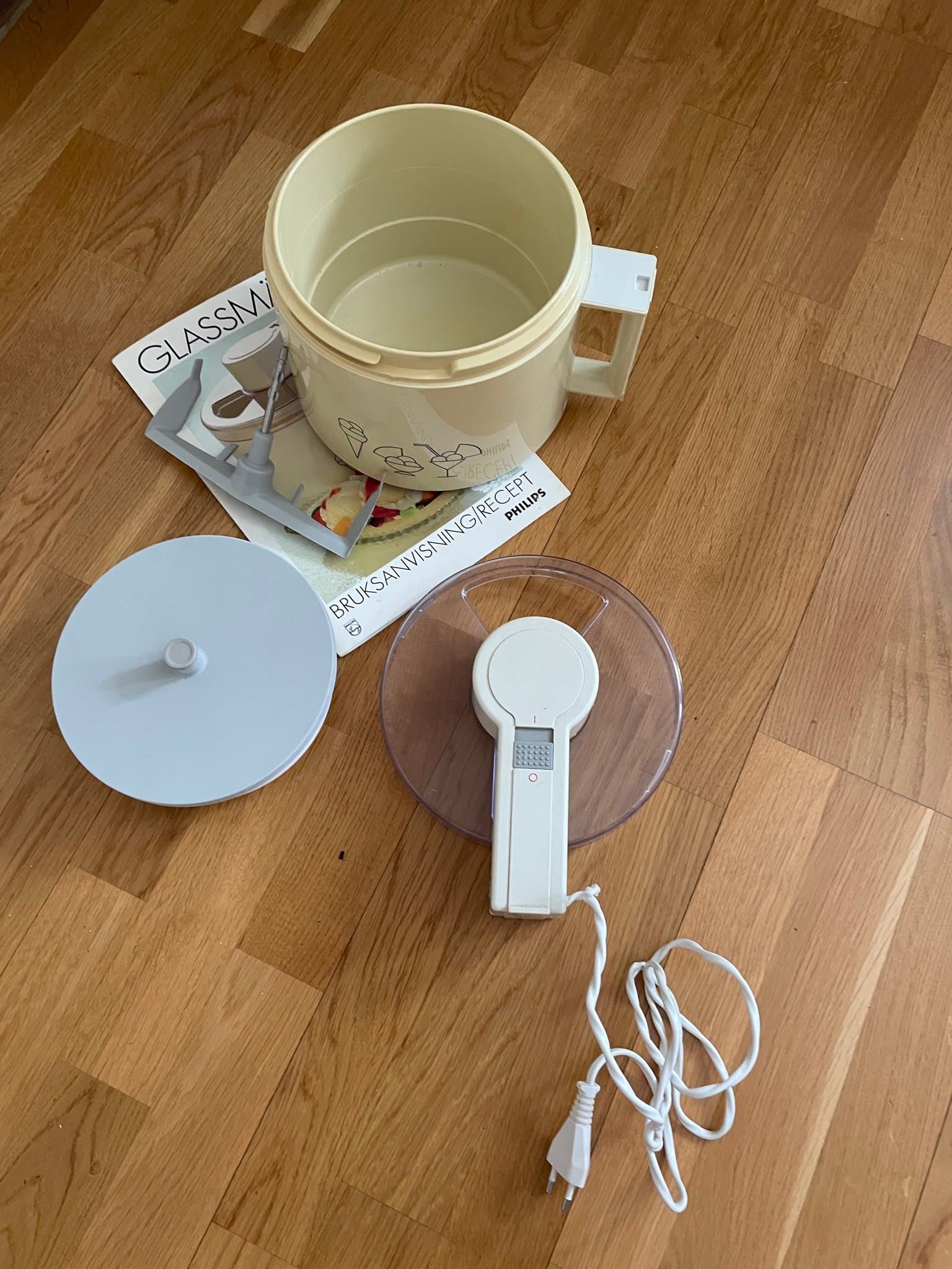 Philips Glassmaskin med Receptbok