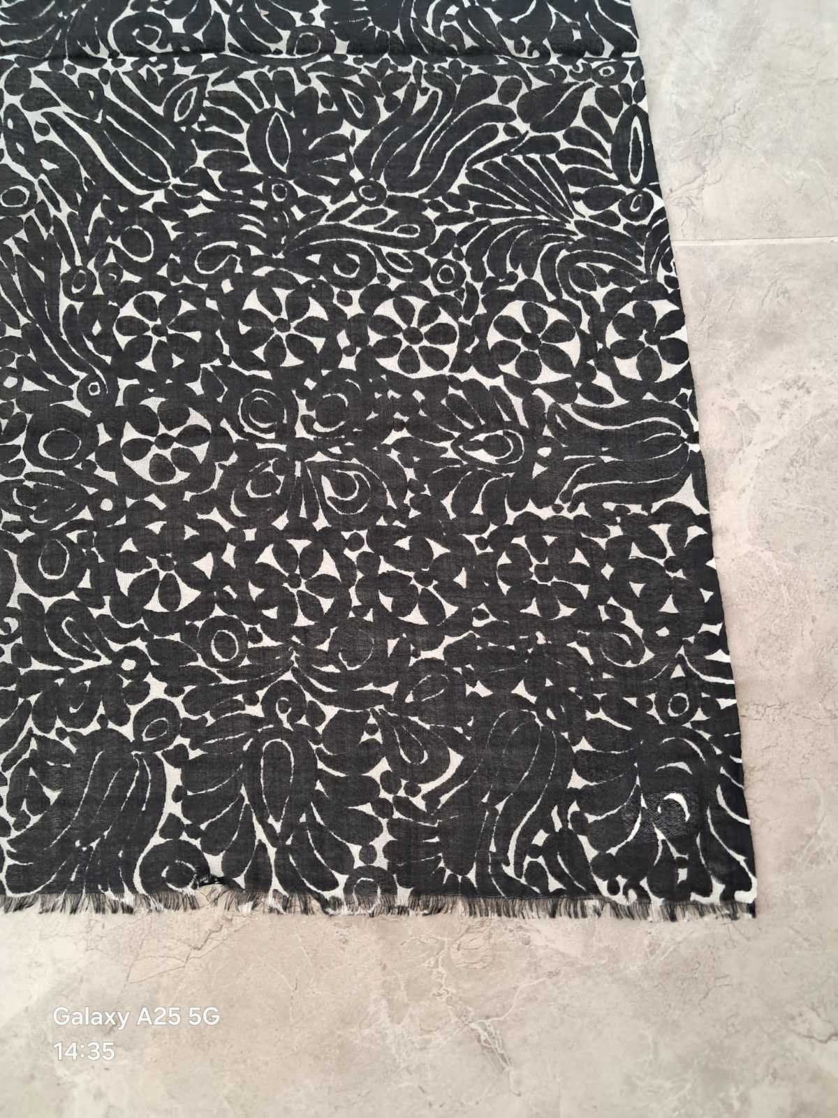 oanvänd ullsjal 70x180cm