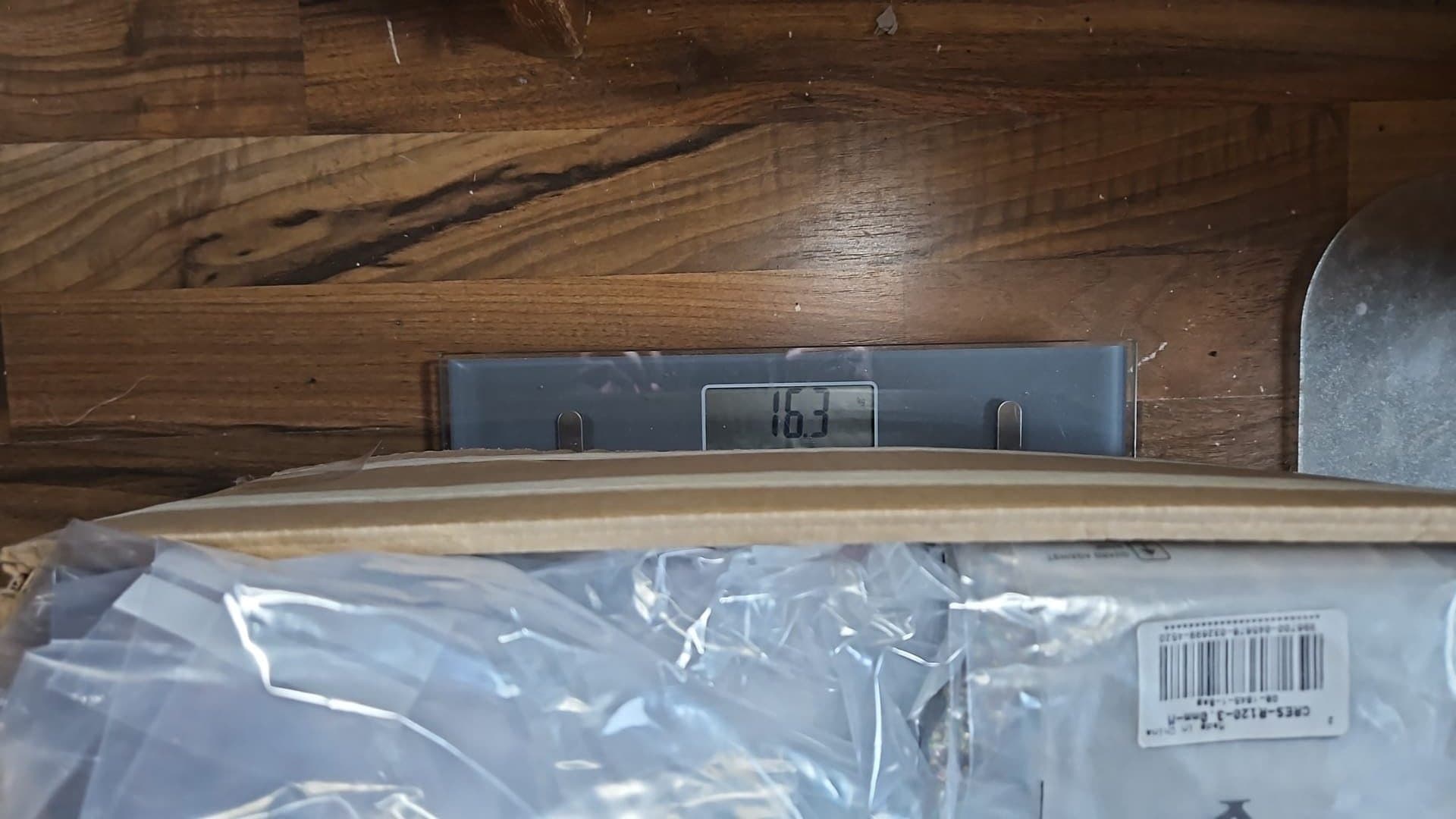 Kartong 17: Gigantisk mix smyckestillbehör & ädelstenar (ca 16,3 kg)