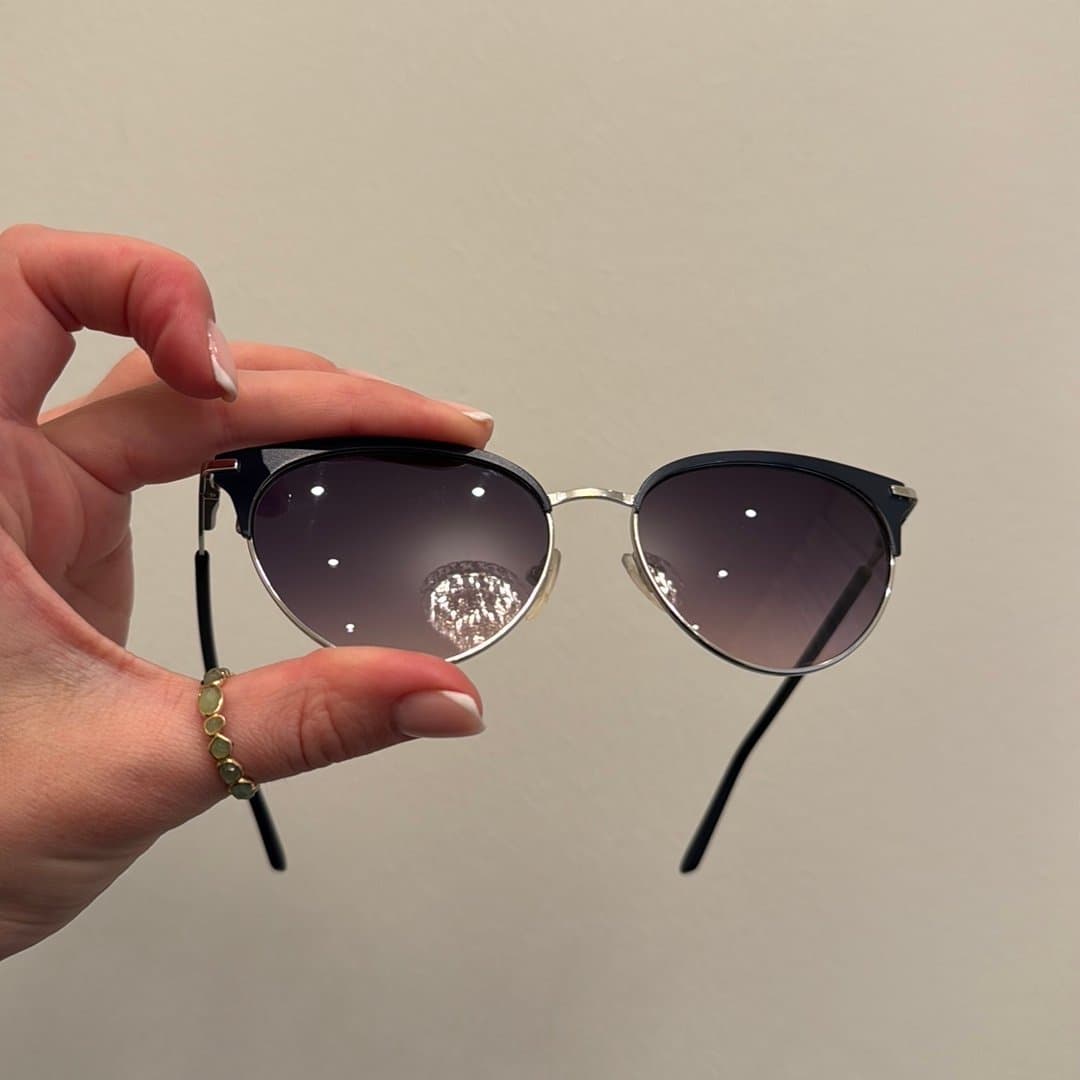 Calvin Klein solglasögon CK19309S