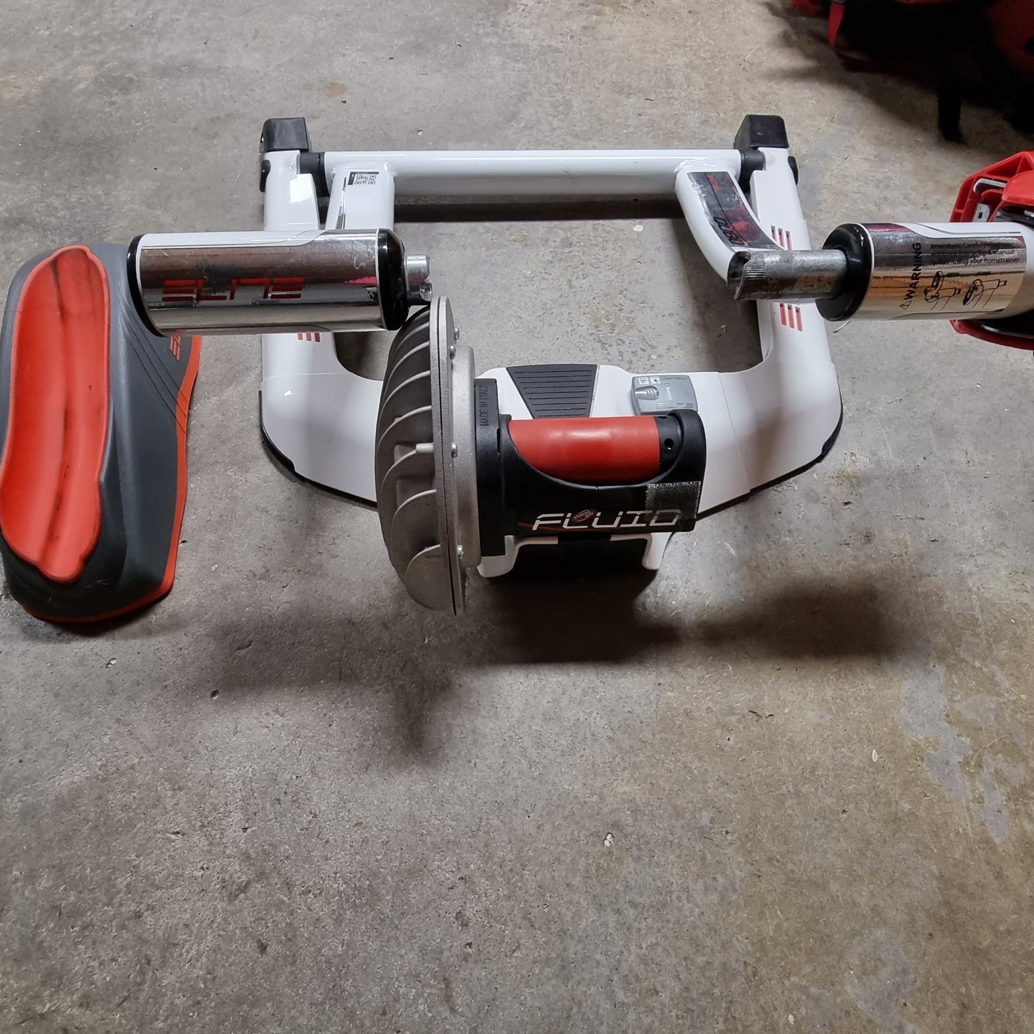 Elite Qubo Fluid Cykeltrainer