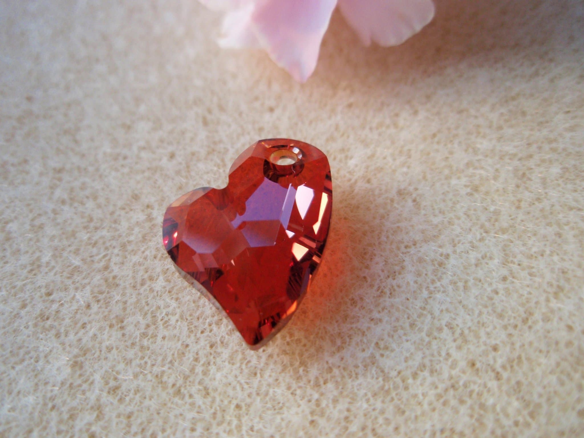 2 Swarovski hjärtan