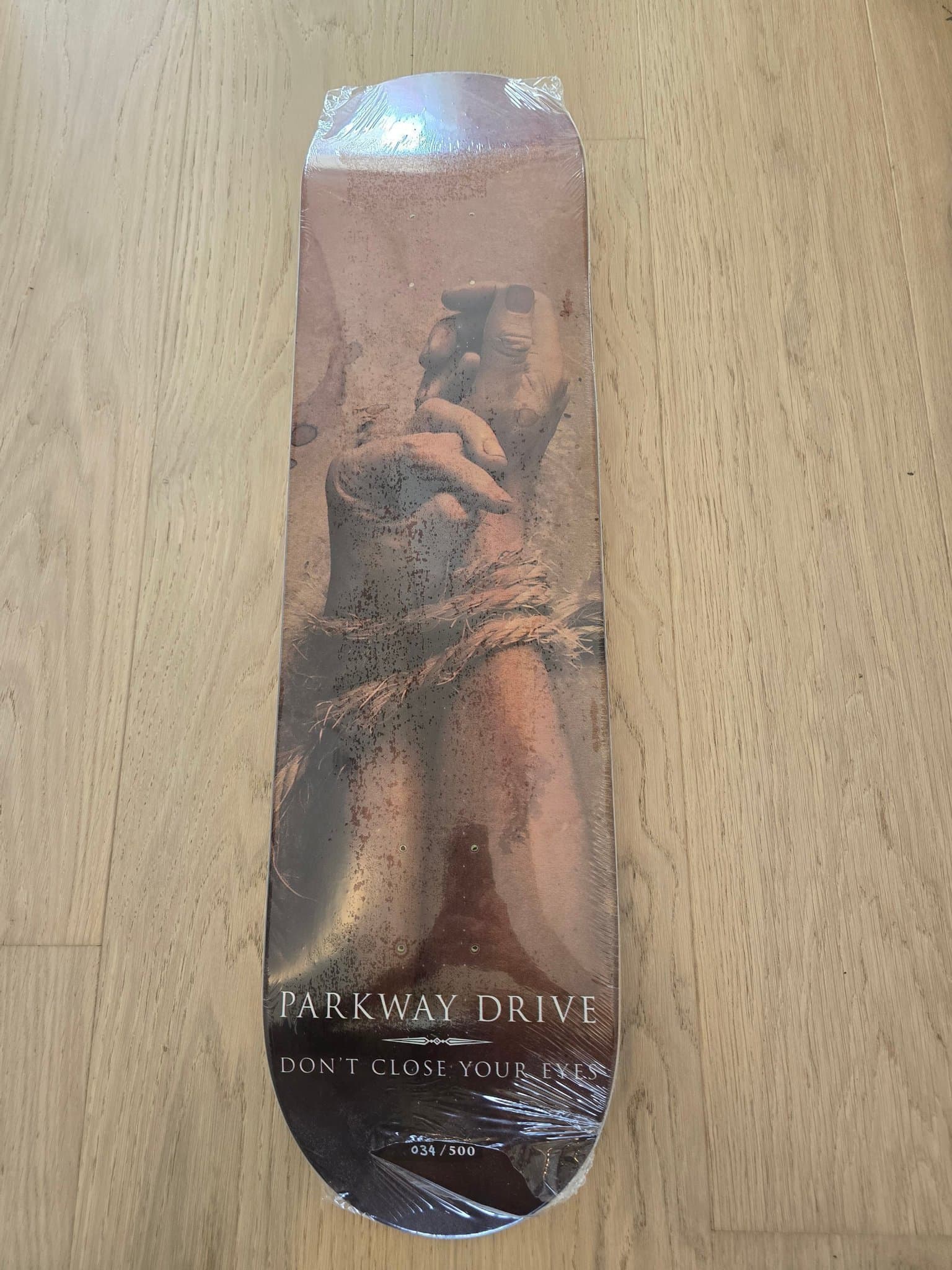 Parkway Drive - Don't Close Your Eyes - Limited Edition Skateboard