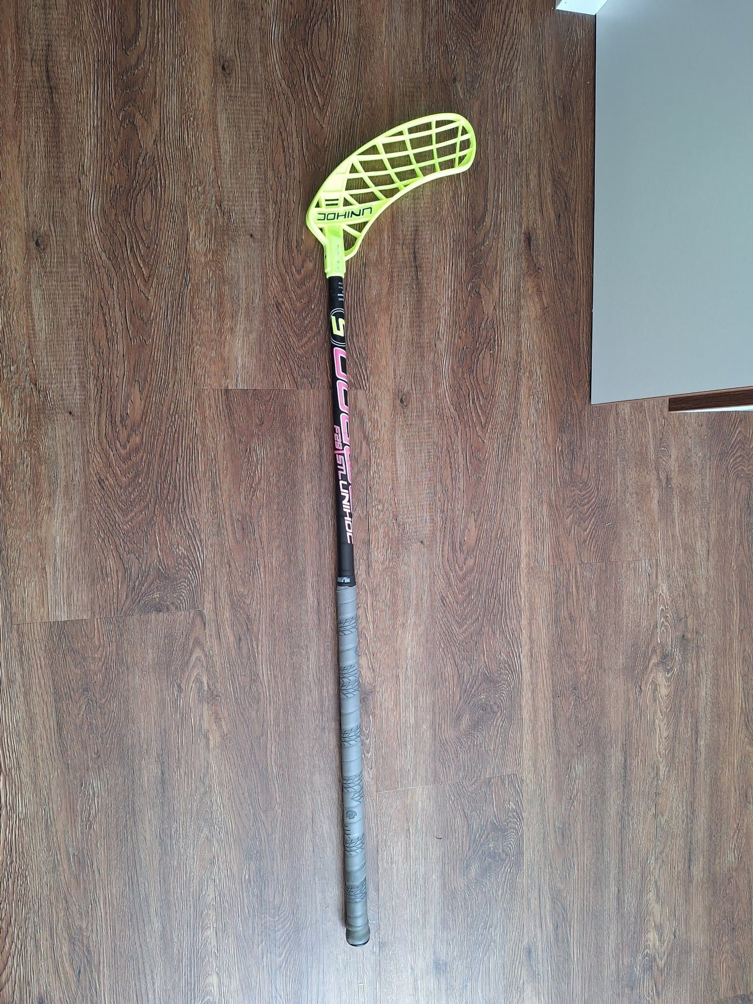 Unihoc Bamboo 5 96cm F29 Right Innebandyklubba