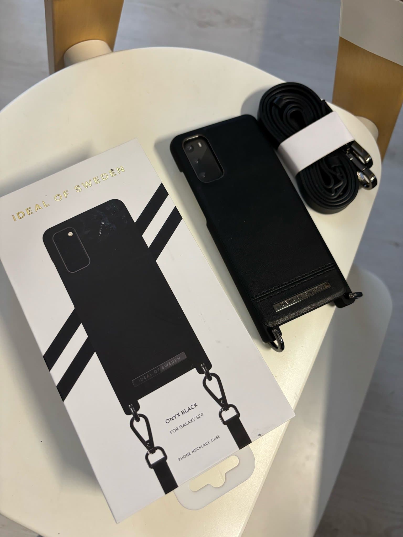 Mobilhalsband Galaxy S20 Ideal of Sweden
