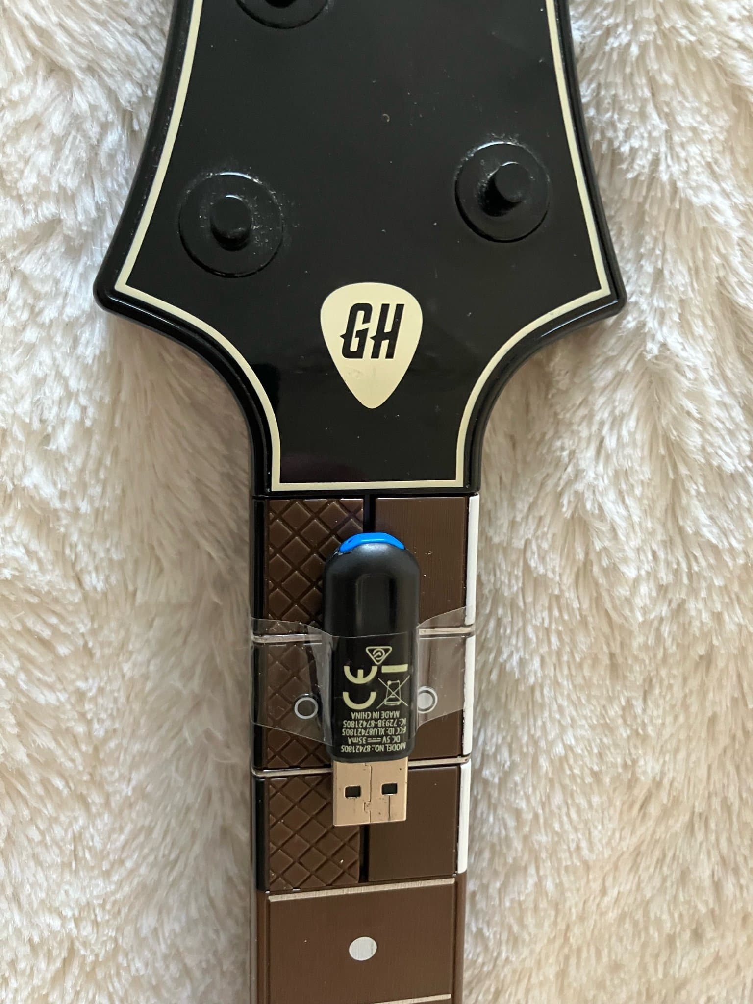 Guitar Hero Live Gitarrkontroll inkl PS4 usb dongel