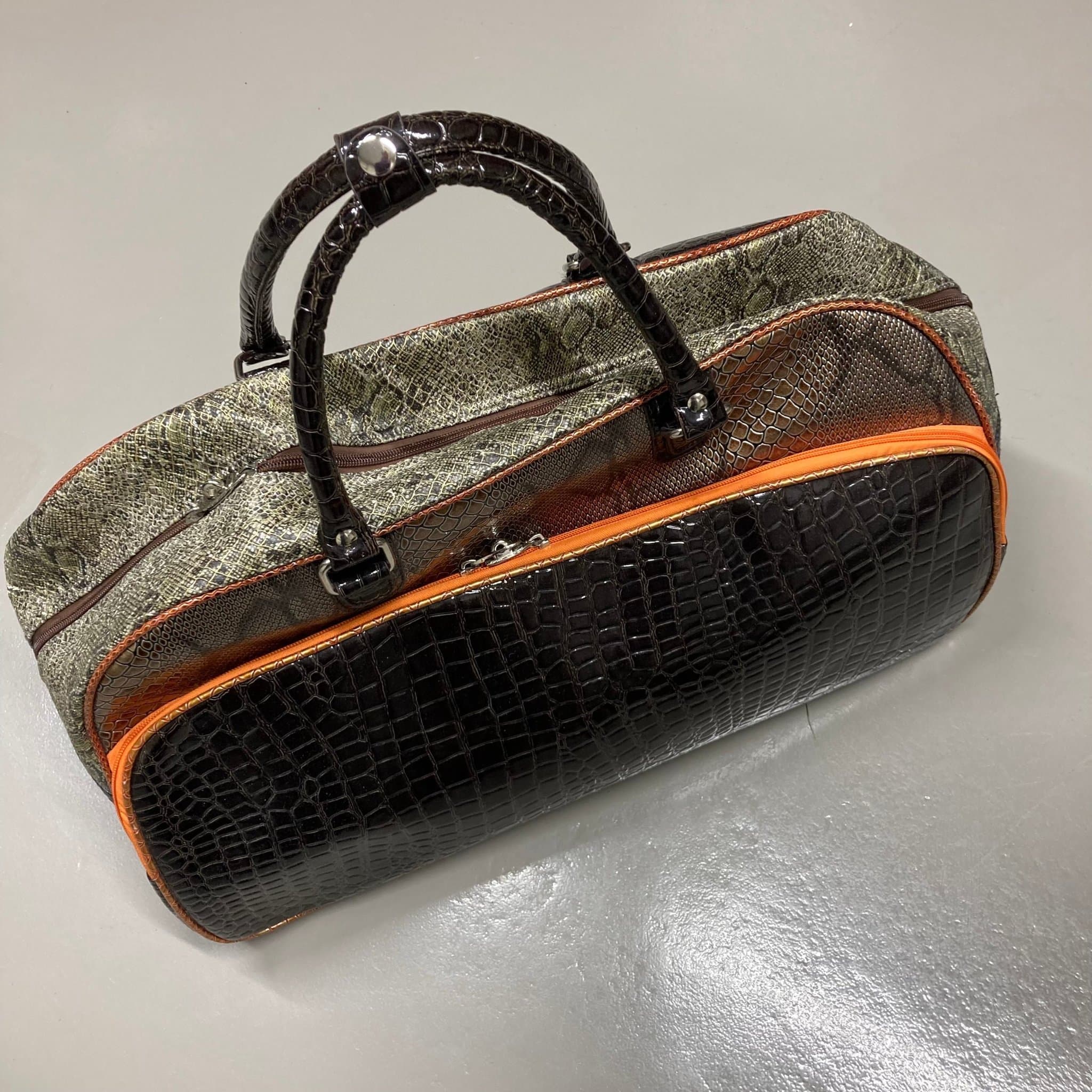 Designväska Flerfärgad resväska kabinväska