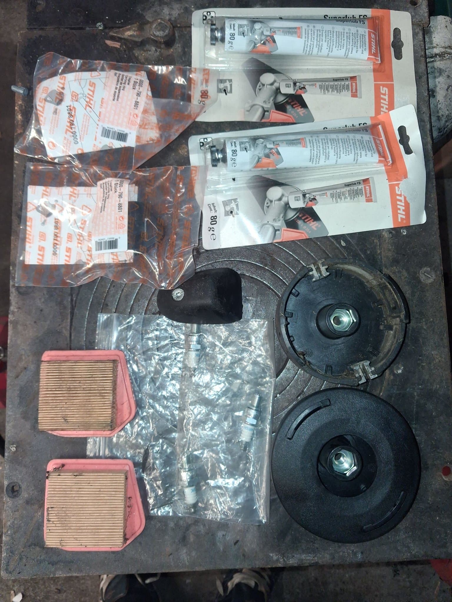 Stihl röjsågstillbehör och reservdelar