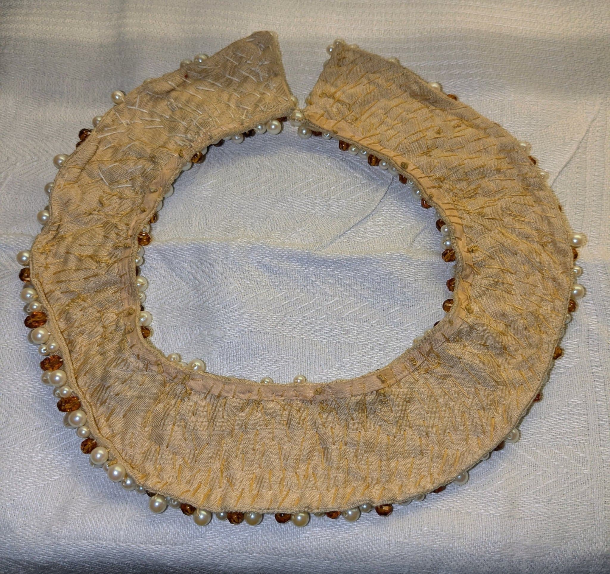 Vintage pärlkrage vit/bärnstensfärg