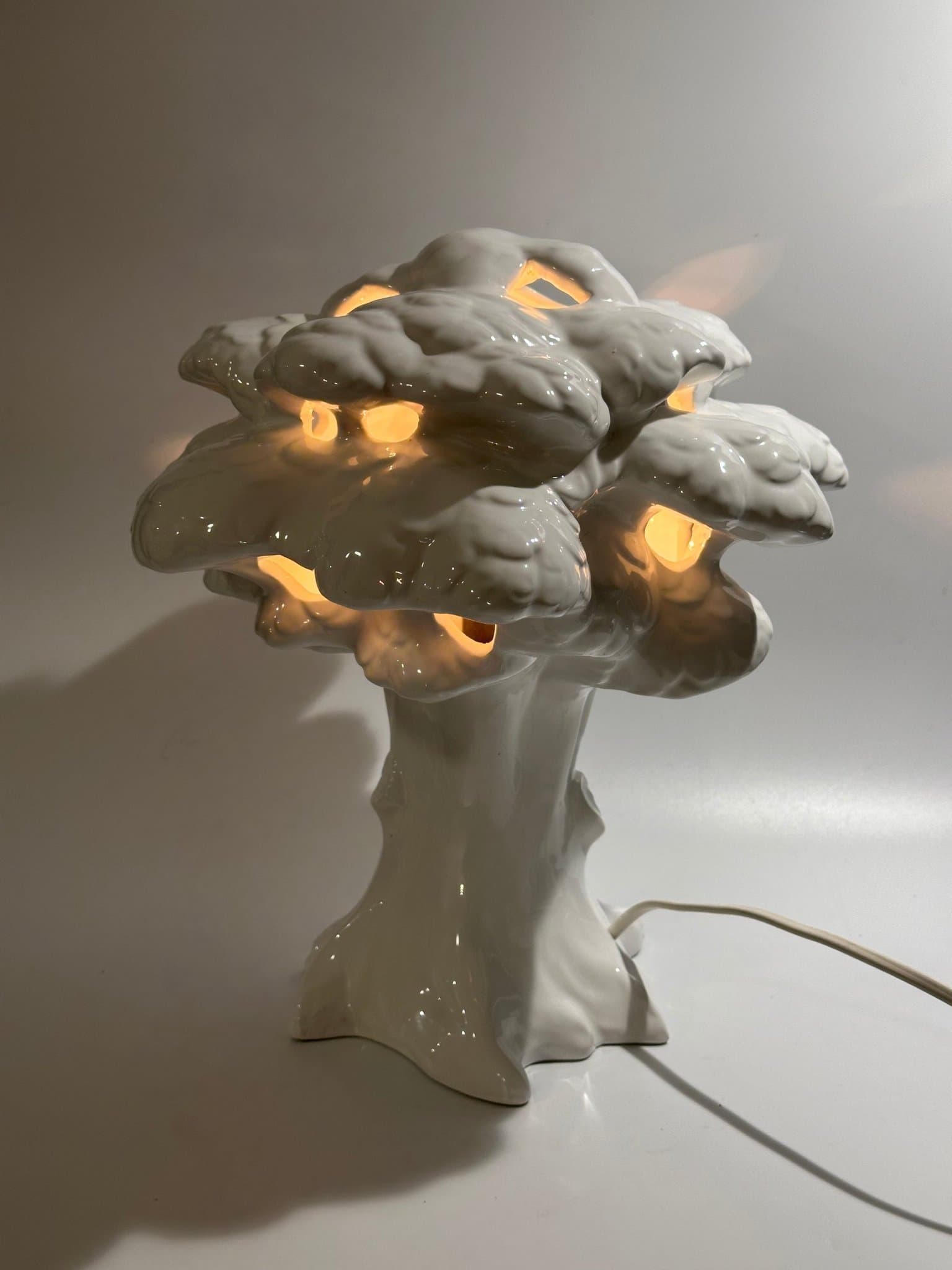 Porslin Bordslampa i form av ett Träd - Italien 1900tal - Super Skick!