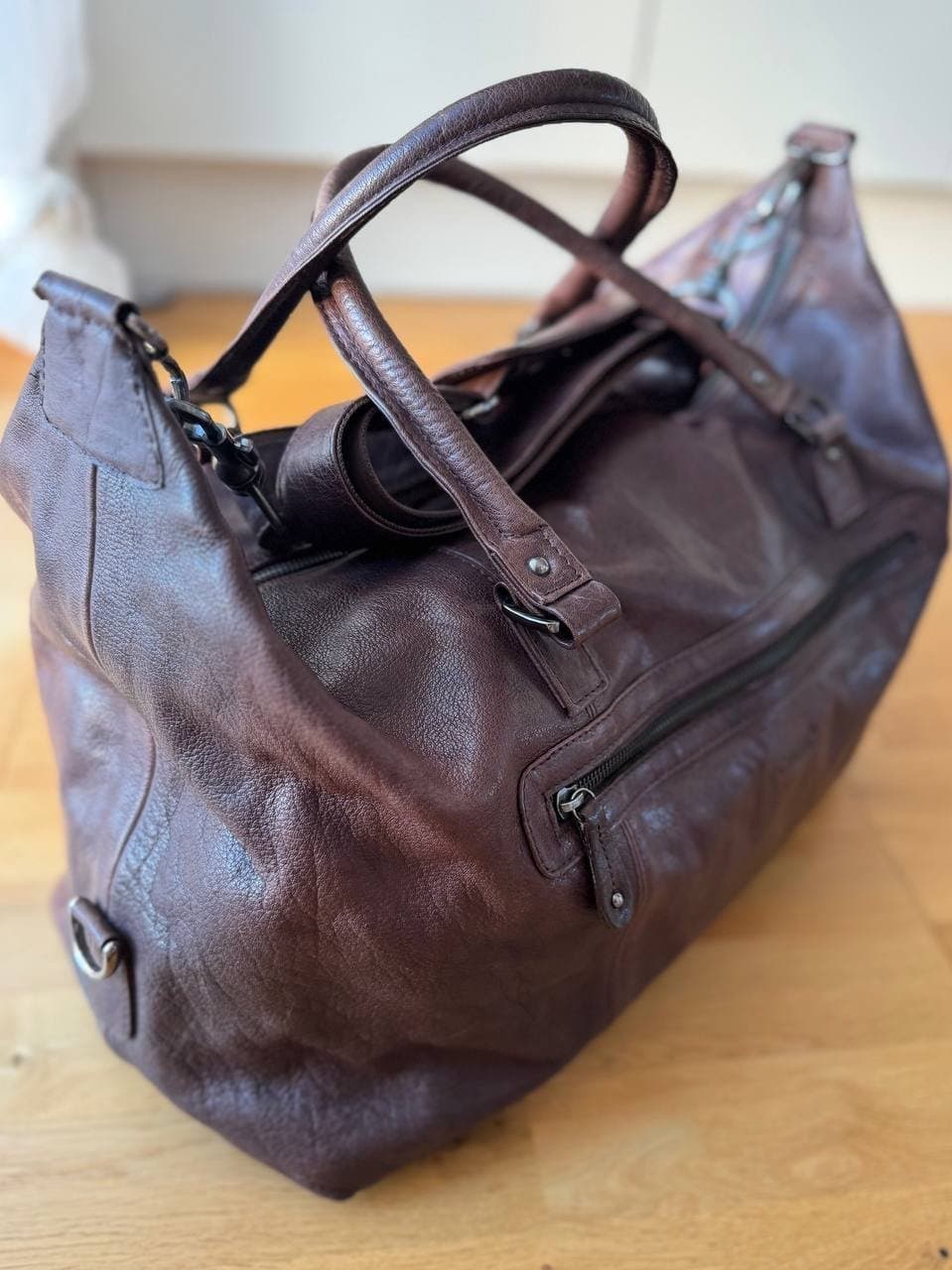 Brun läder resväska