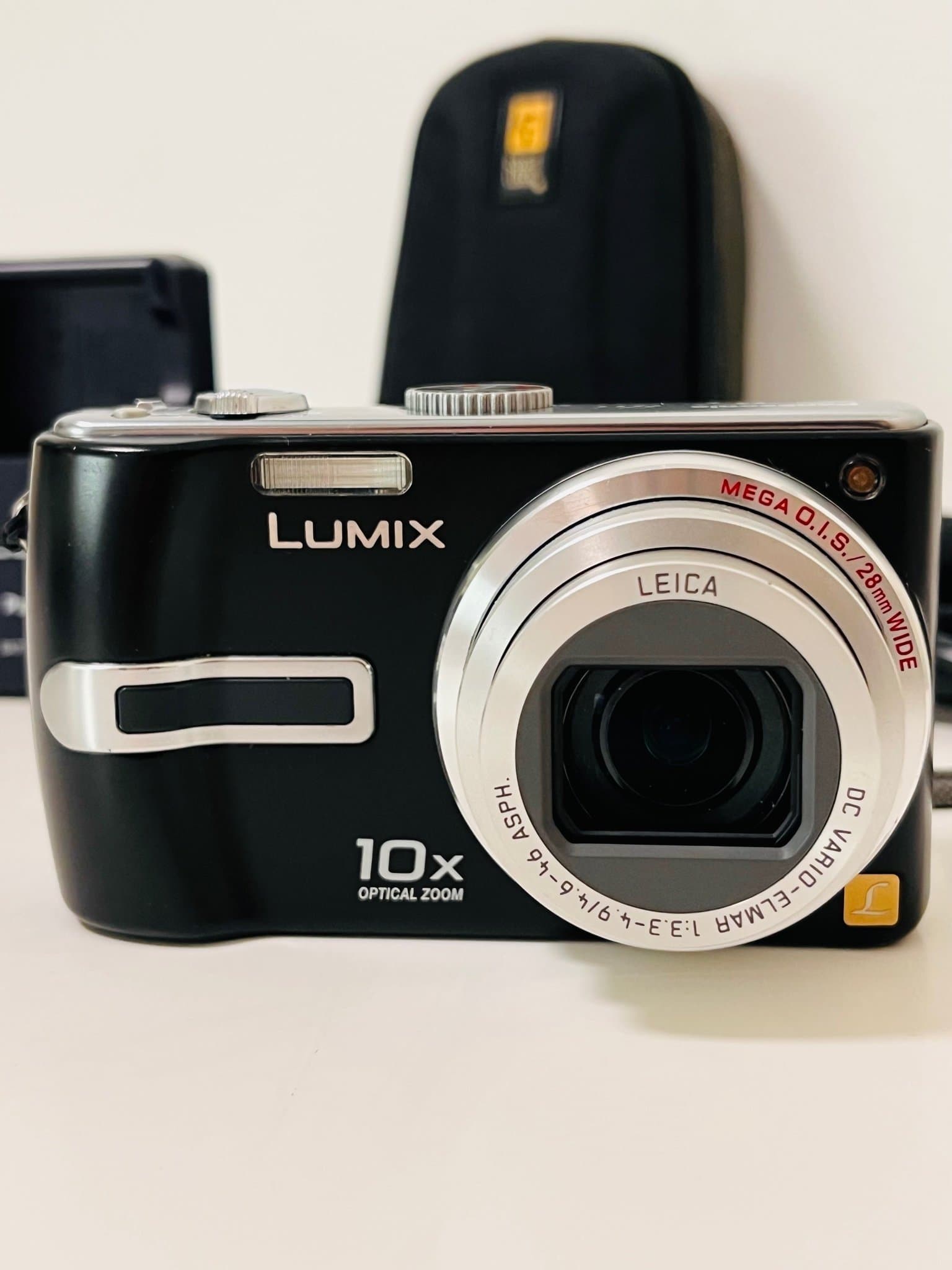 Panasonic Lumix DMC-TZ3 digitalkamera i Bra skick!