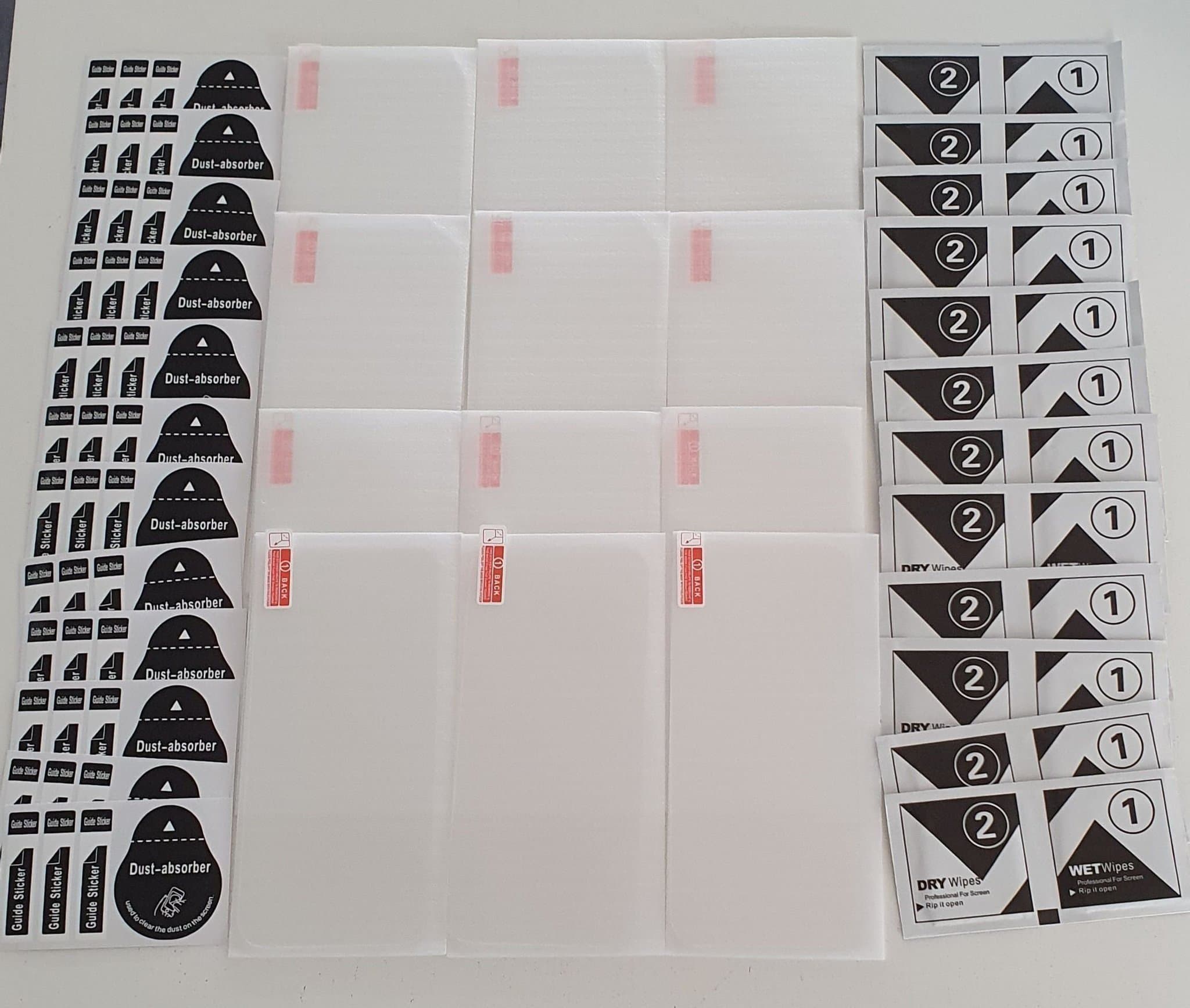 4 askar iPhone 15 skärmskydd totalt 12 skydd oanvända mobil mobiltelefon