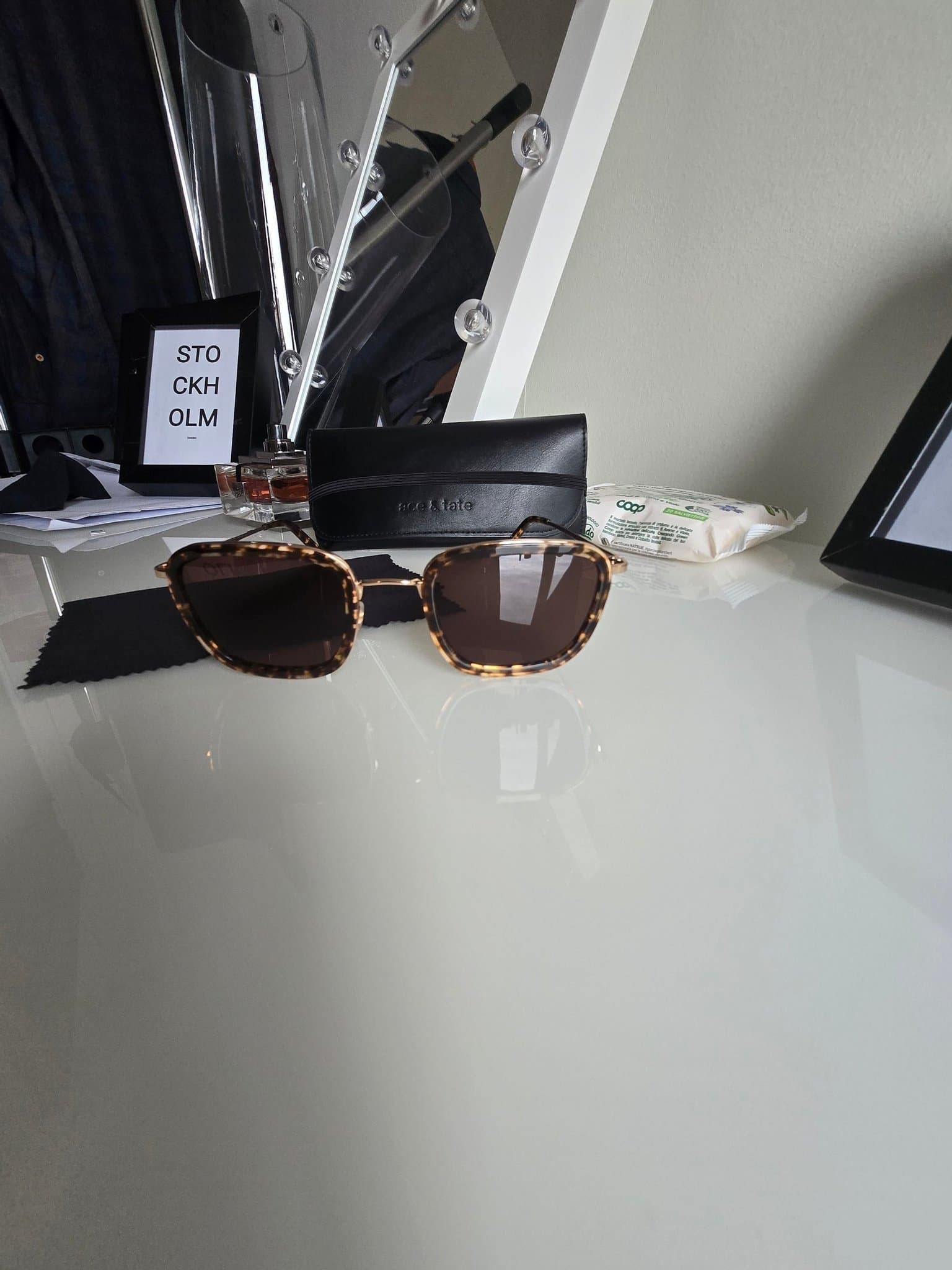 Ace & Tate sunglasses