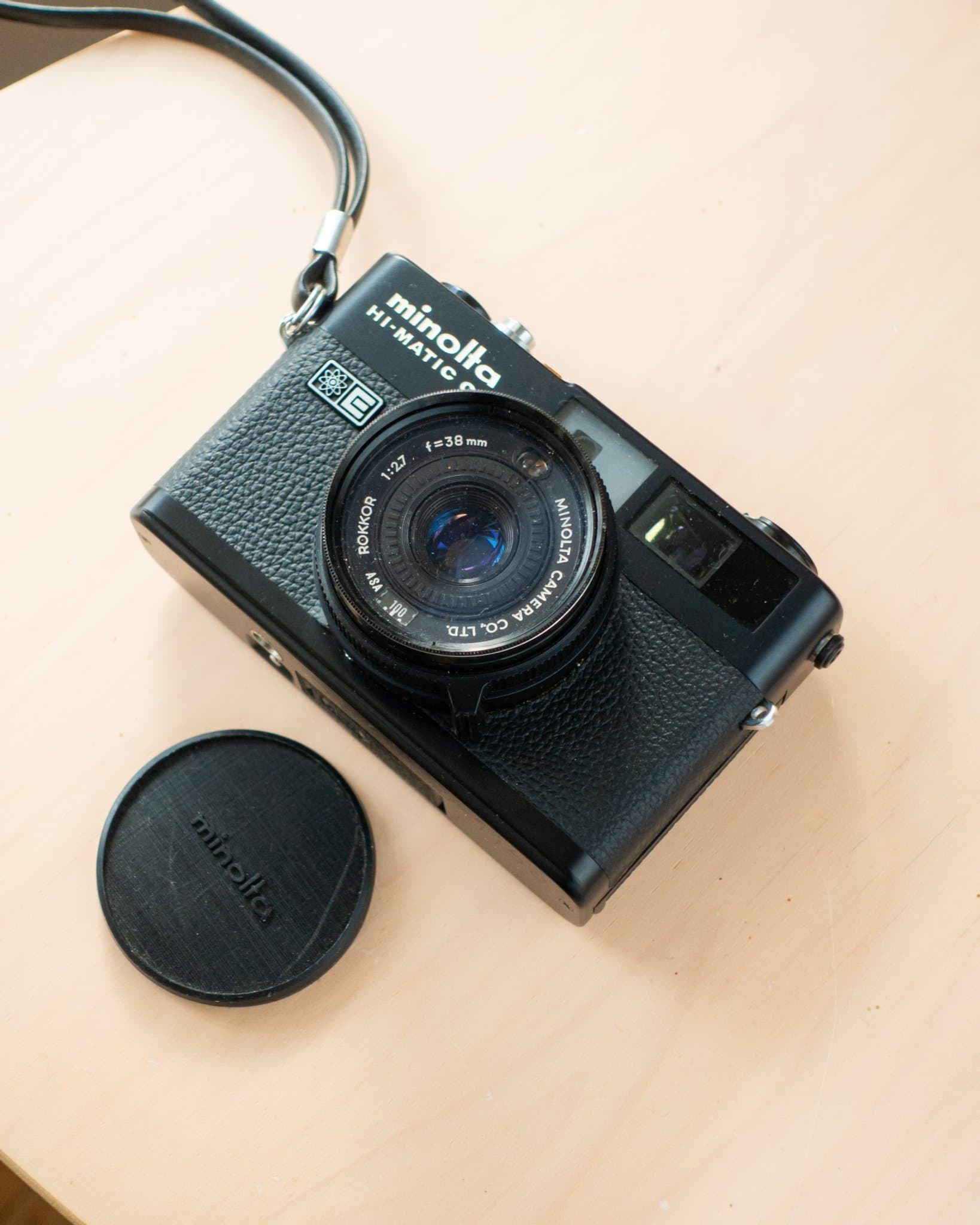 Minolta Hi-Matic CS 35mm Analog Film Camera + 20 Flash