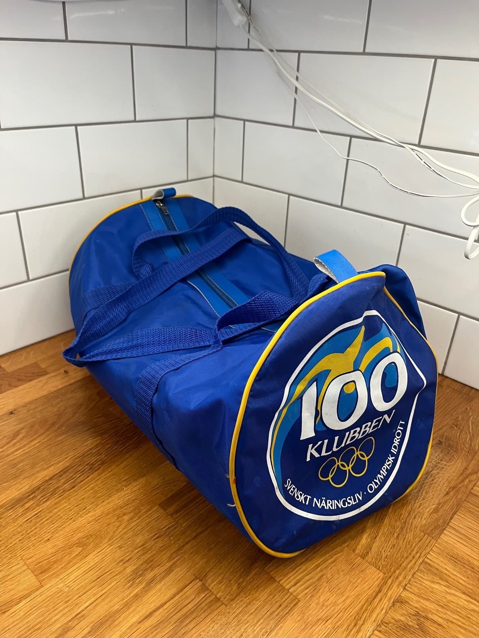 SÄLLANTILLFÄLLE! Sportväska - 100 Klubben