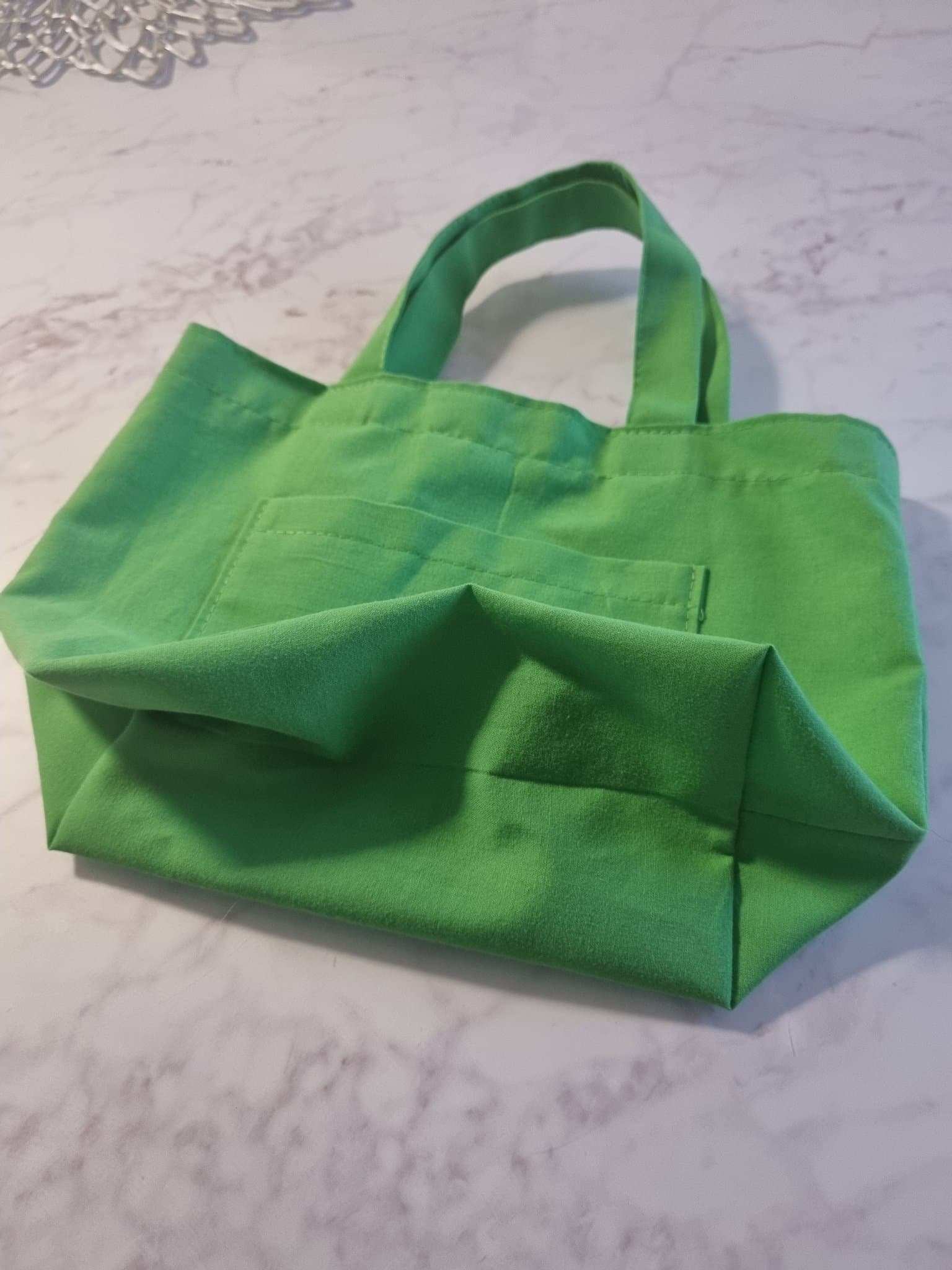 Mini tygkasse grön katt