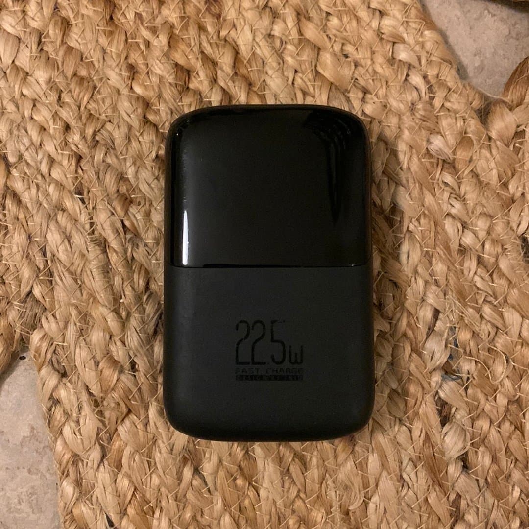 INIU powerbank, modell BI-B61