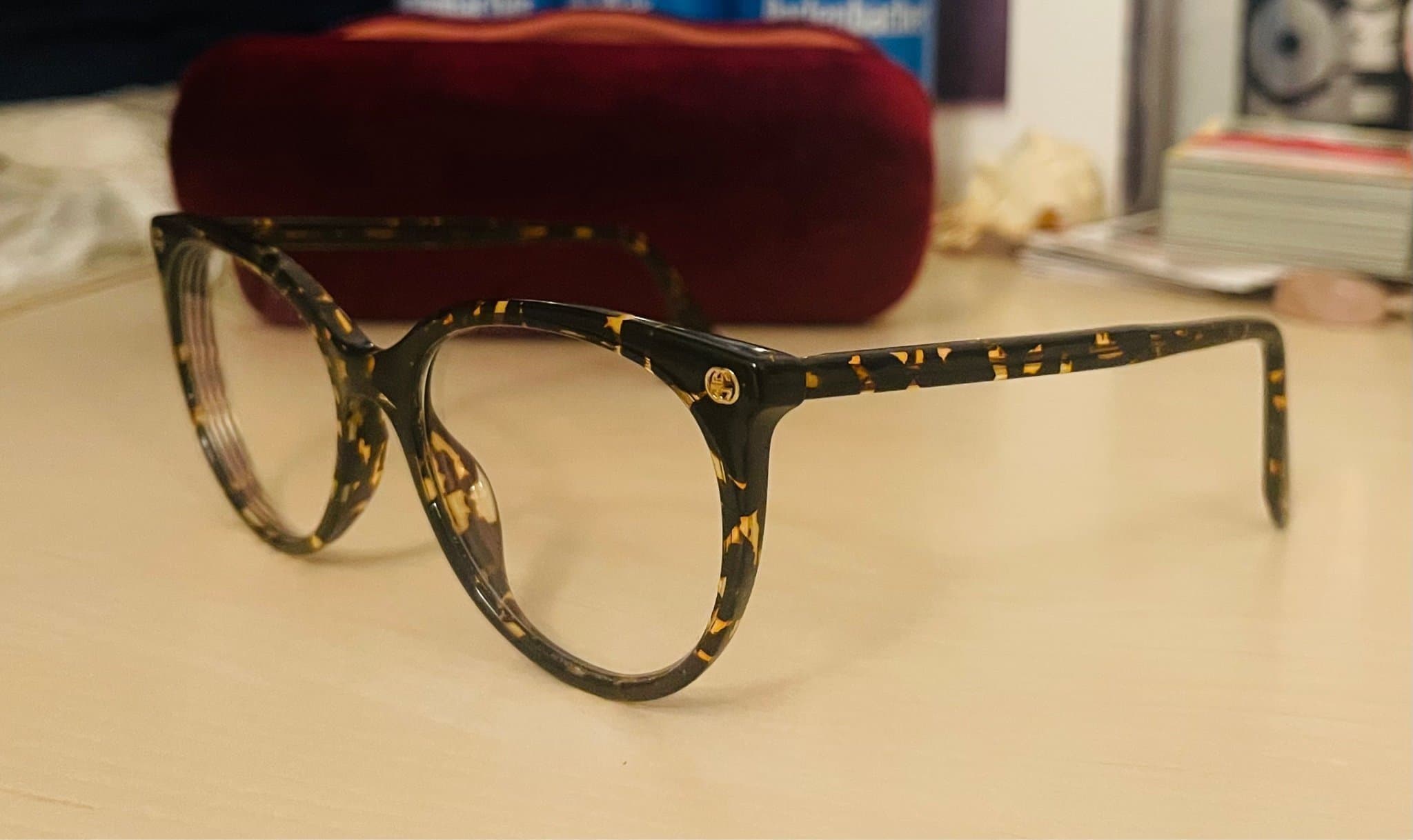 Gucci xe708ab7 glasögon för kvinnor i brunt/guld/svart