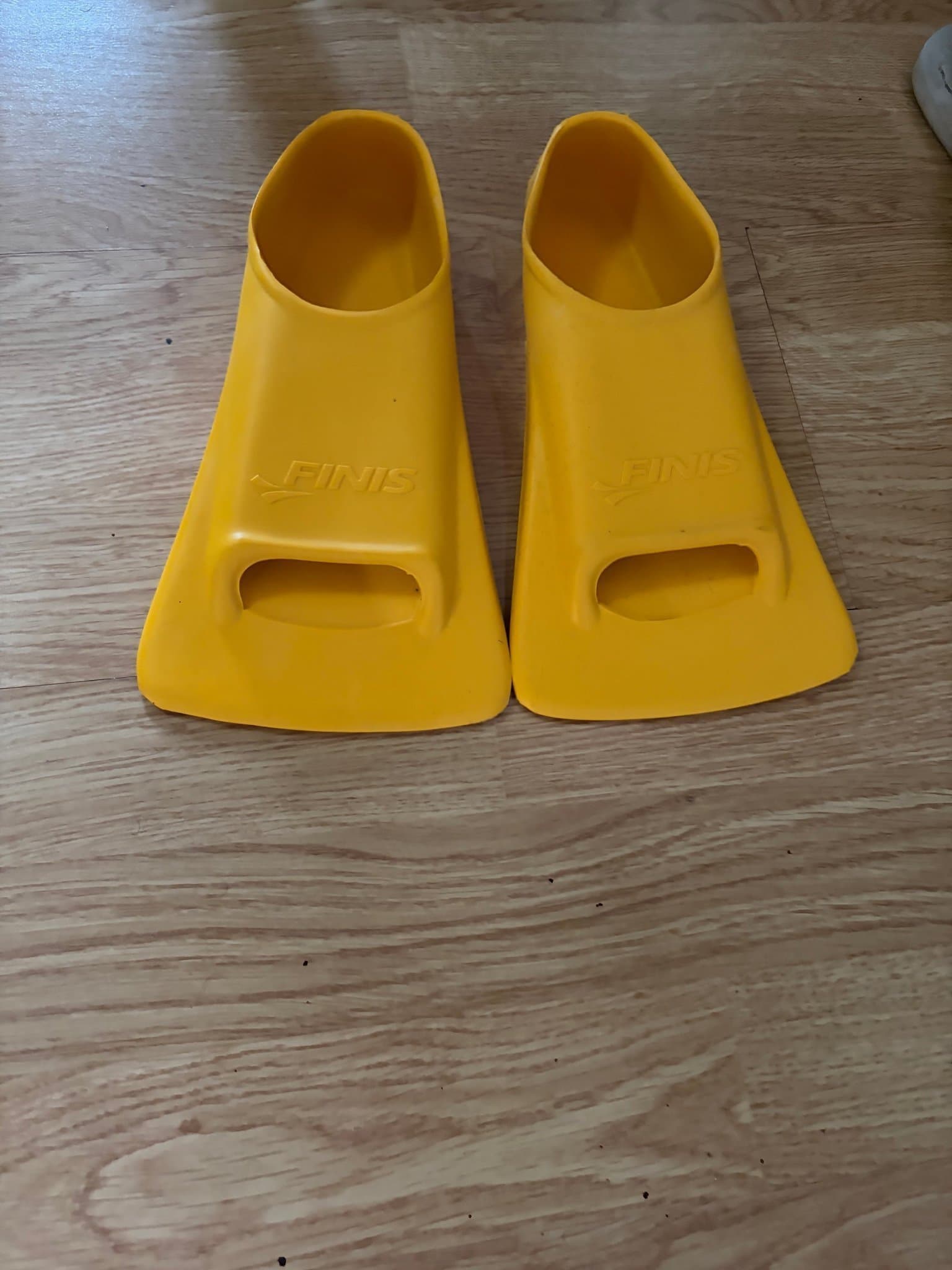 Simfötter/simfenor Märke Finis