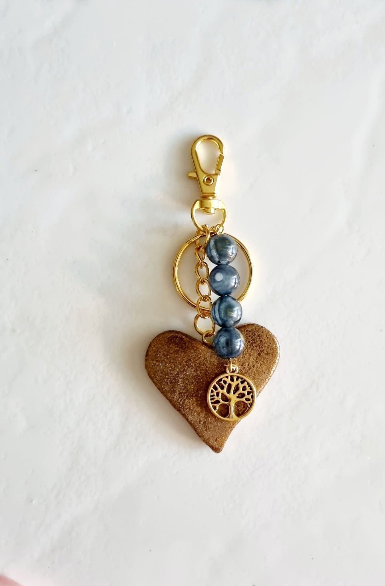 Bag charm väskhänge/nyckelring med glittrande hjärta och livets träd