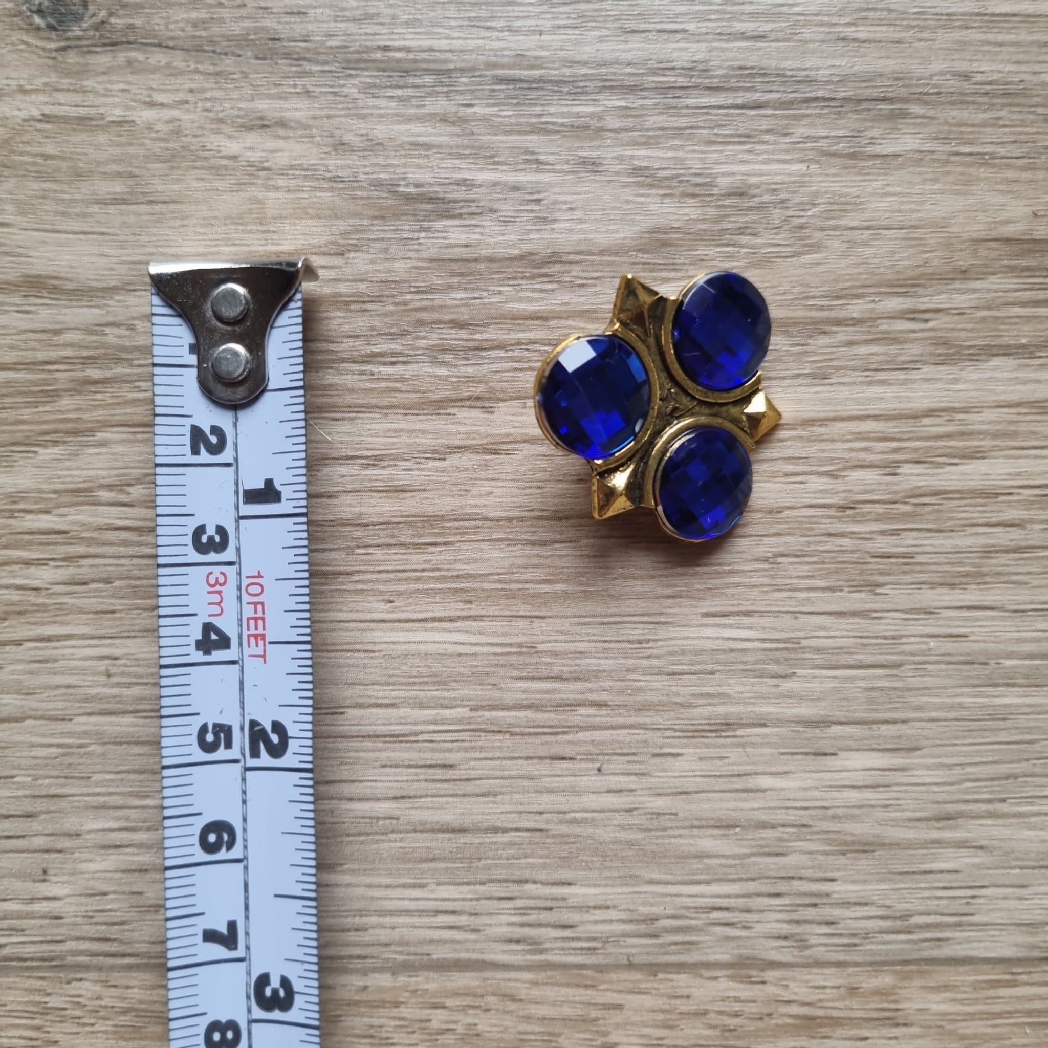 ZELDA Enamel Pin | Zora Pin | Retro | Kawaii Brooche | Nålmärke | Zora Sapphire