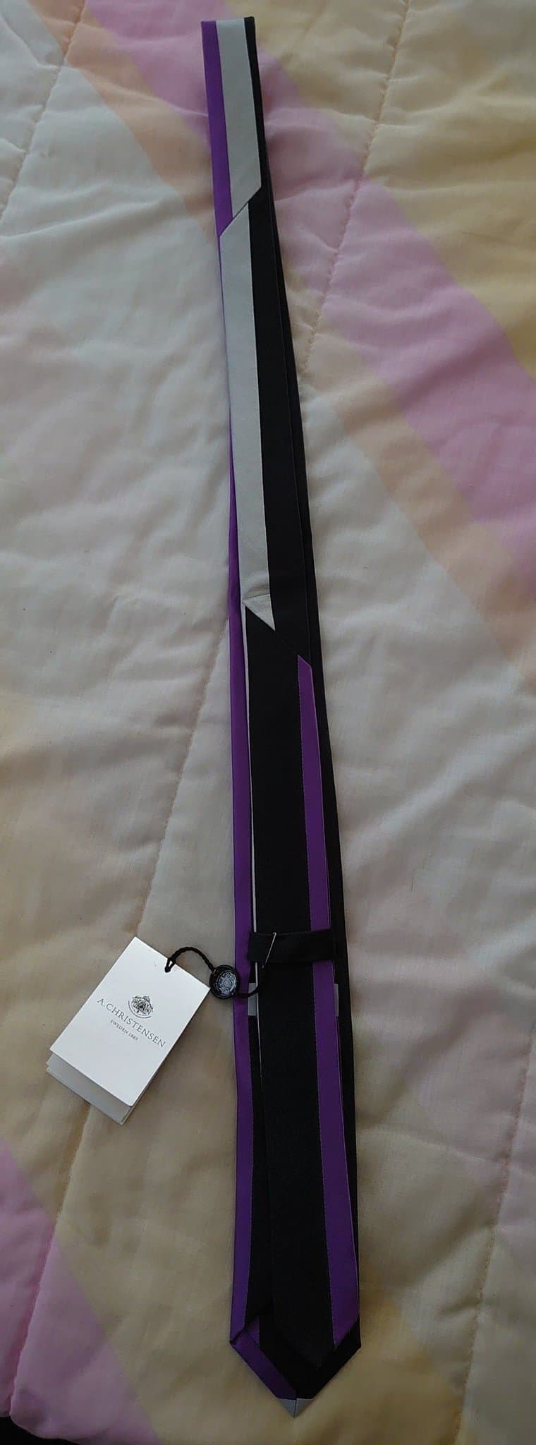 A. Christensen lila, svart och grå slips