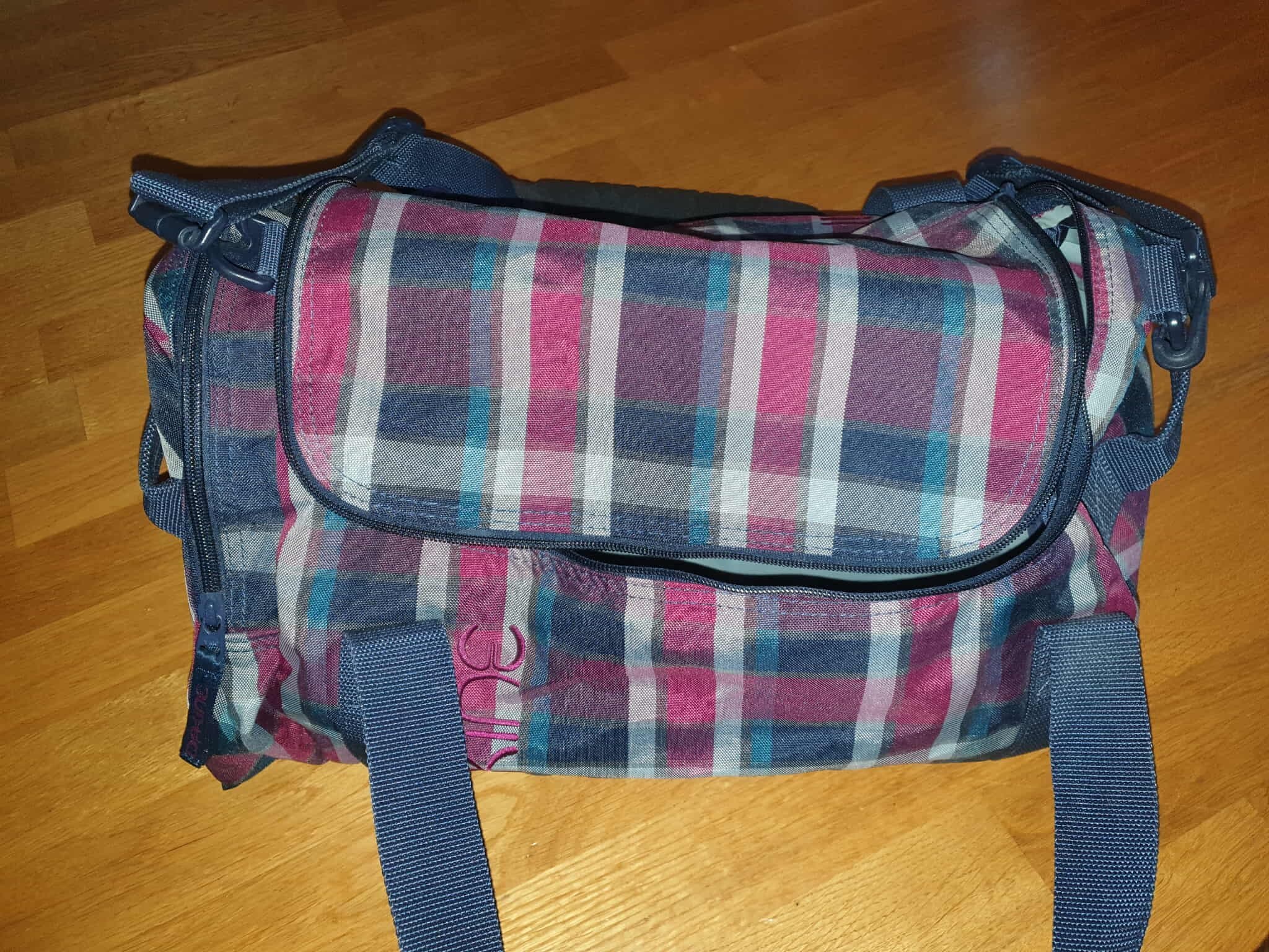 Dakine flerfärgade sportväska gymbag bag