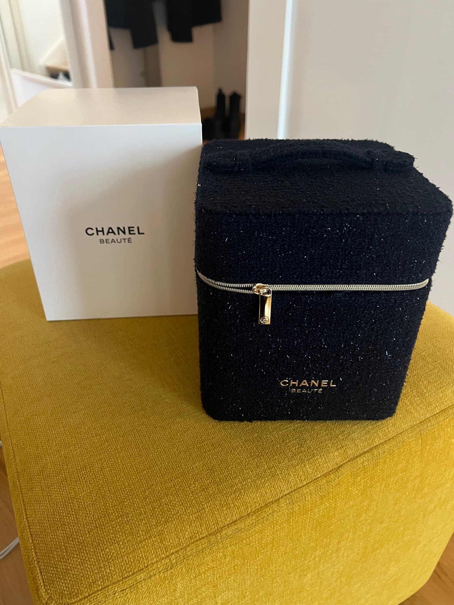 Chanel Beauté Sminkväska