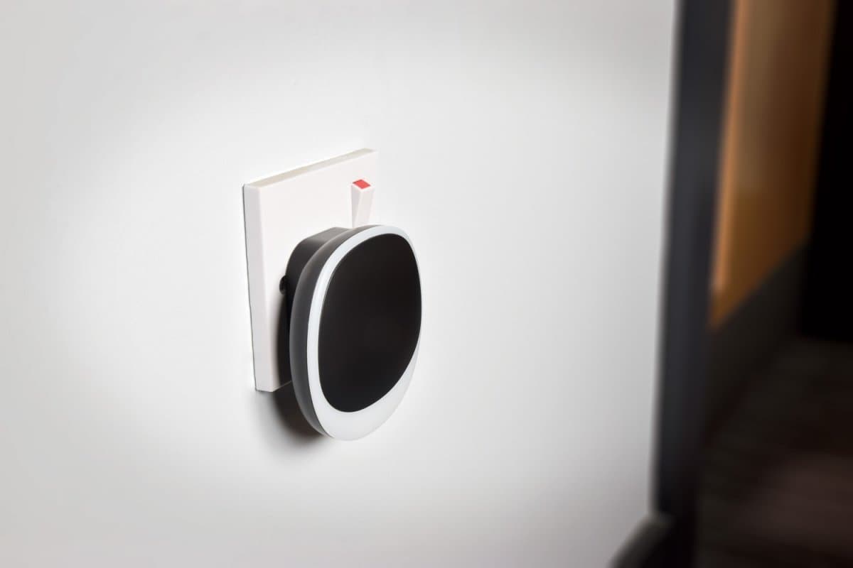 AVSL Mercury Trådlös plug-in-dörrklocka med LED-larm svart