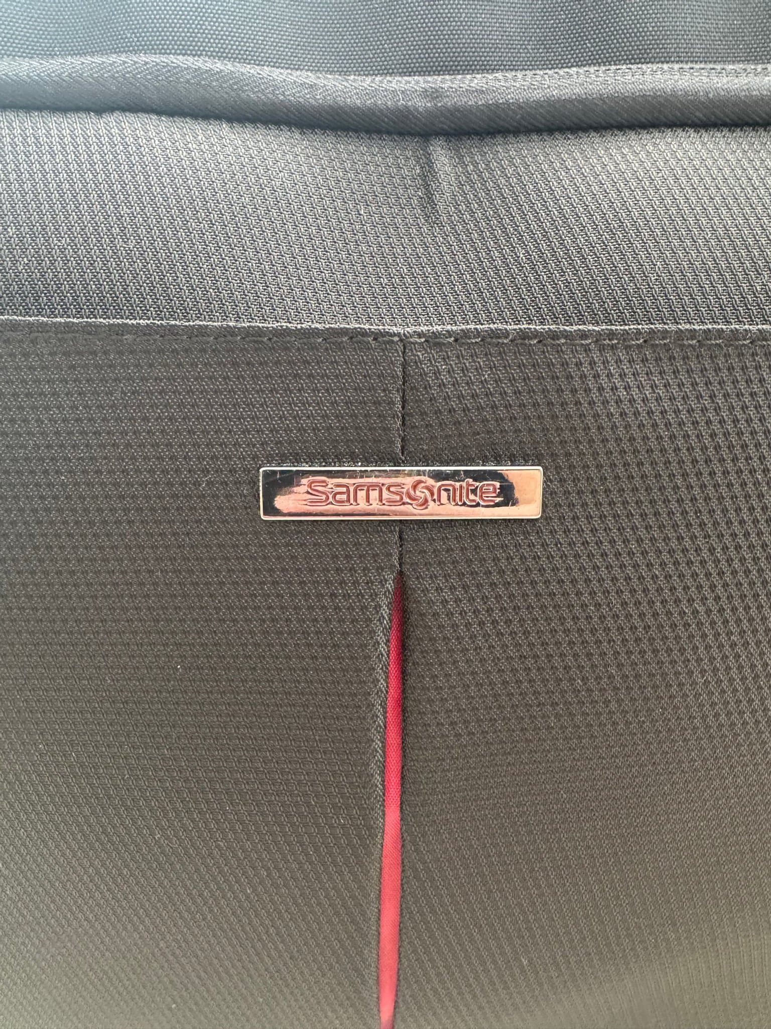 Samsonite resväska säljes!