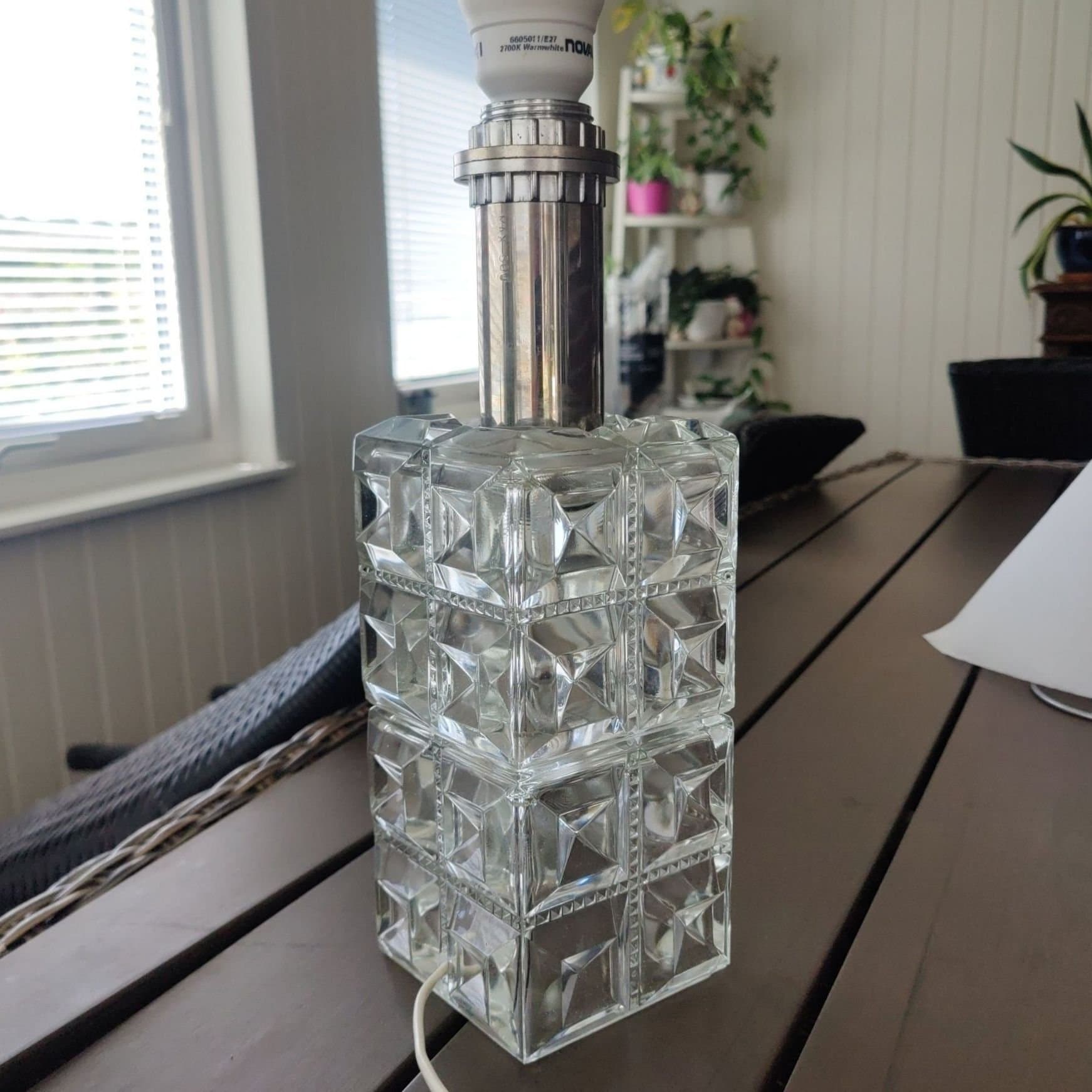 Bordslampa i glas från Tyringe Konsthantverk