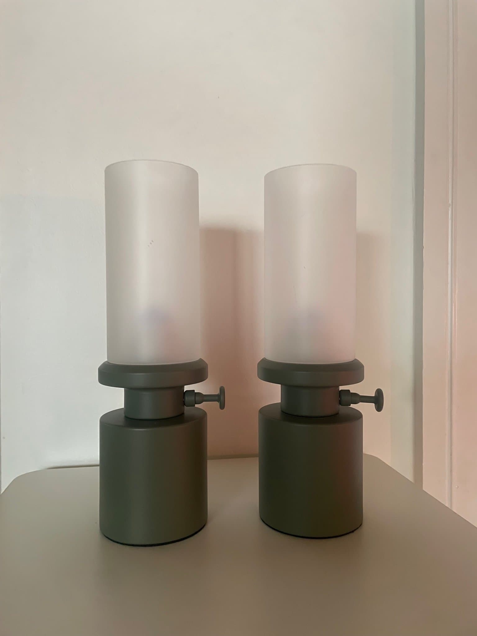 Bordslampor, Uppladdningsbara lampor i form av en klassisk fotogenlampa,Åhléns