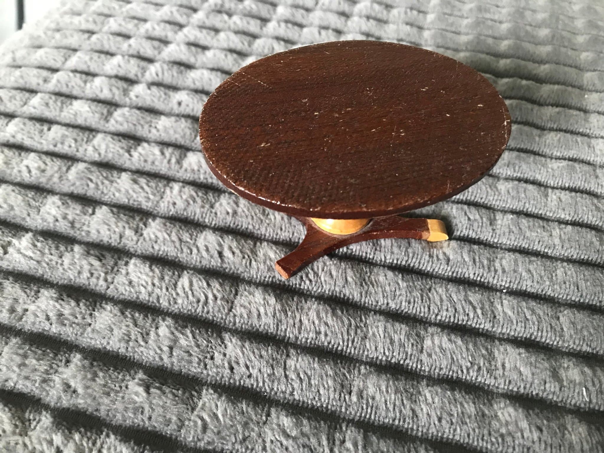 Bord Lundby från ca 1960 - i skadat skick