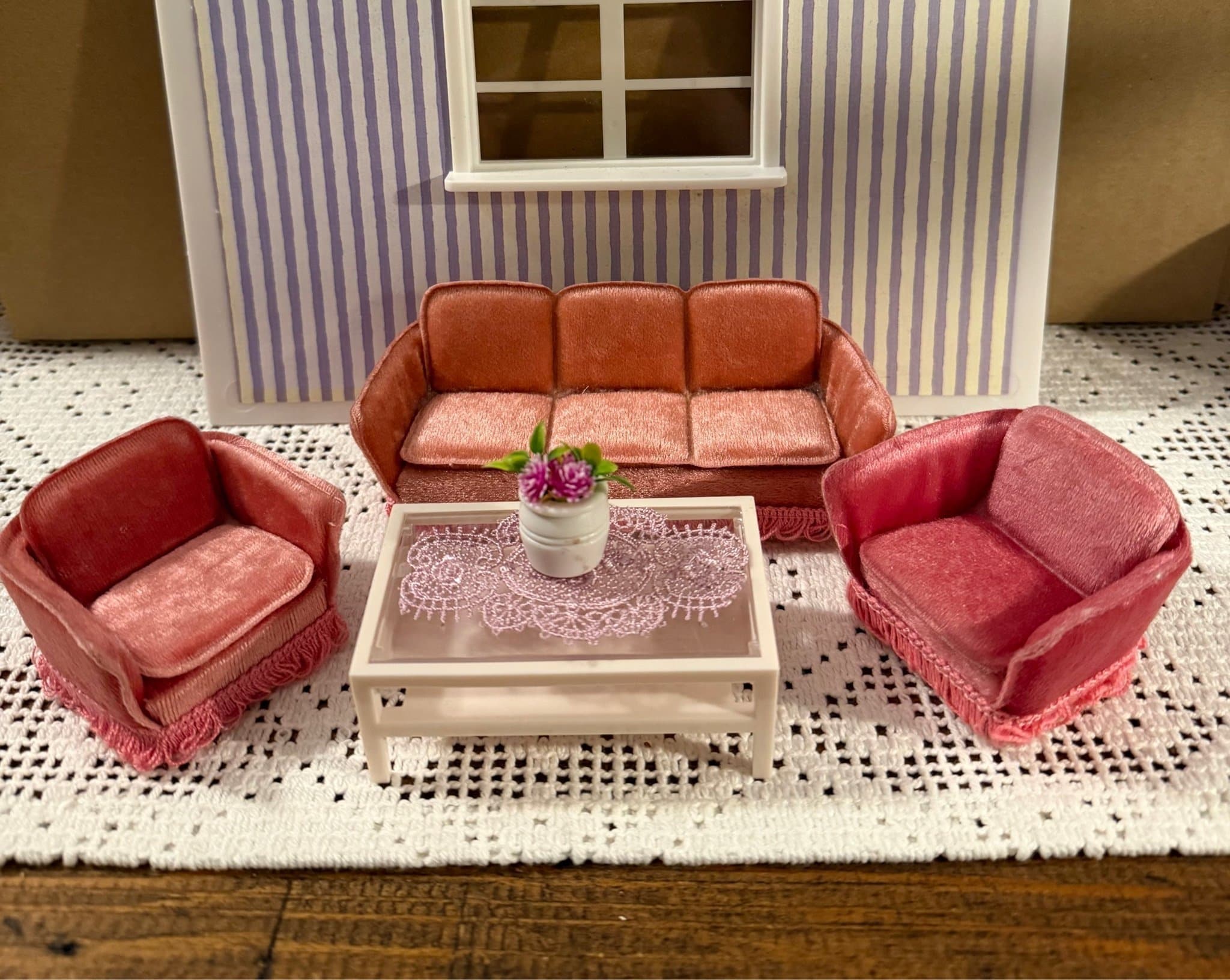 Retro Lundby soffgrupp i rosa plysch