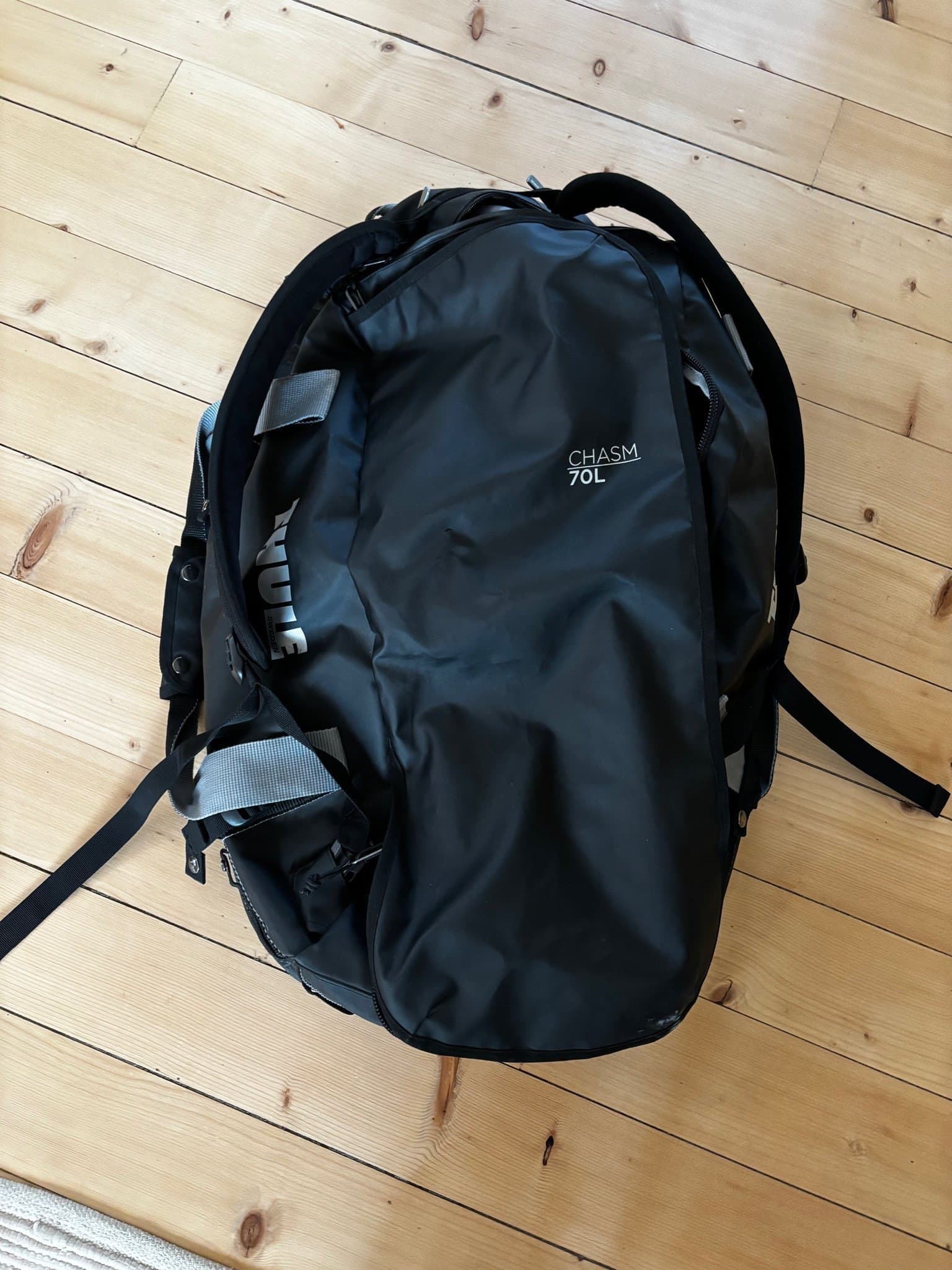 Thule Chasm 70 liter duffel