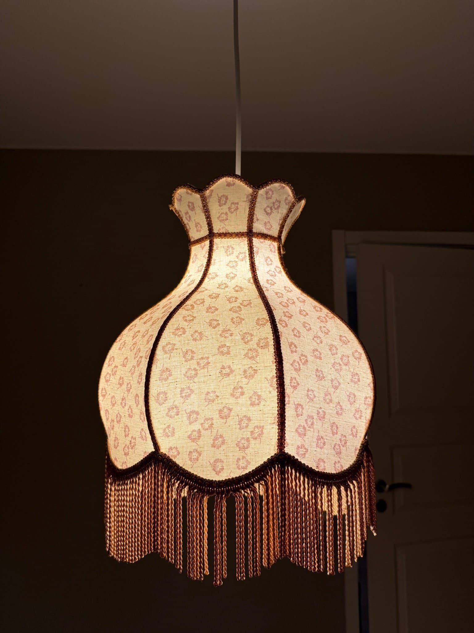 Vintage - Taklampa - Blommönster