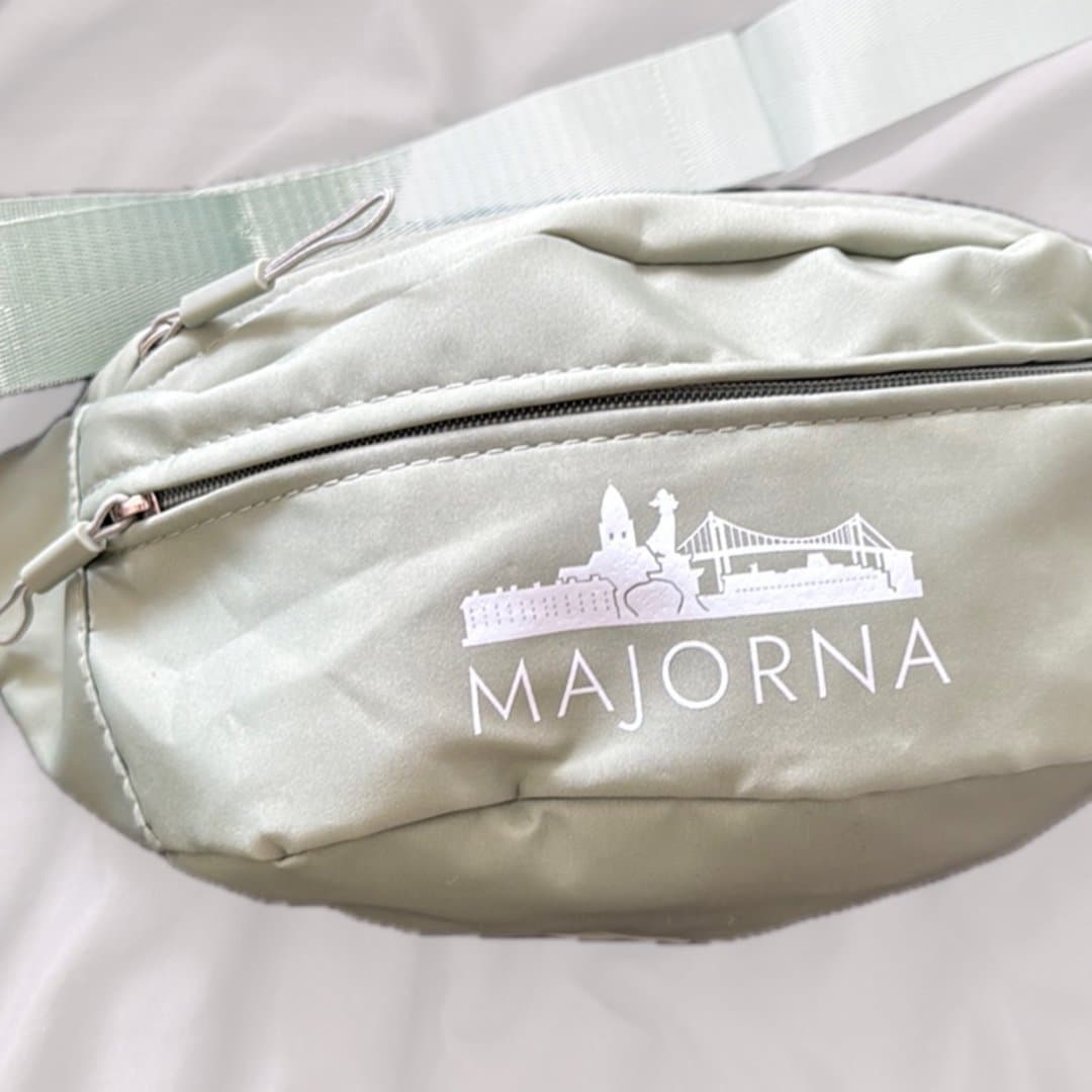 MAJORNA ljusgrön midjeväska
