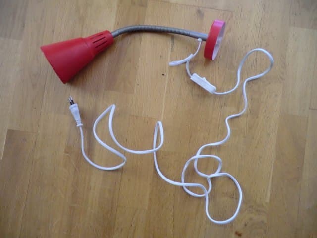 ikea lampa vägglampa sänglampa kvart böjbar flexibel arm knut marianne hagberg