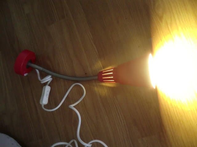 ikea lampa vägglampa sänglampa kvart böjbar flexibel arm knut marianne hagberg