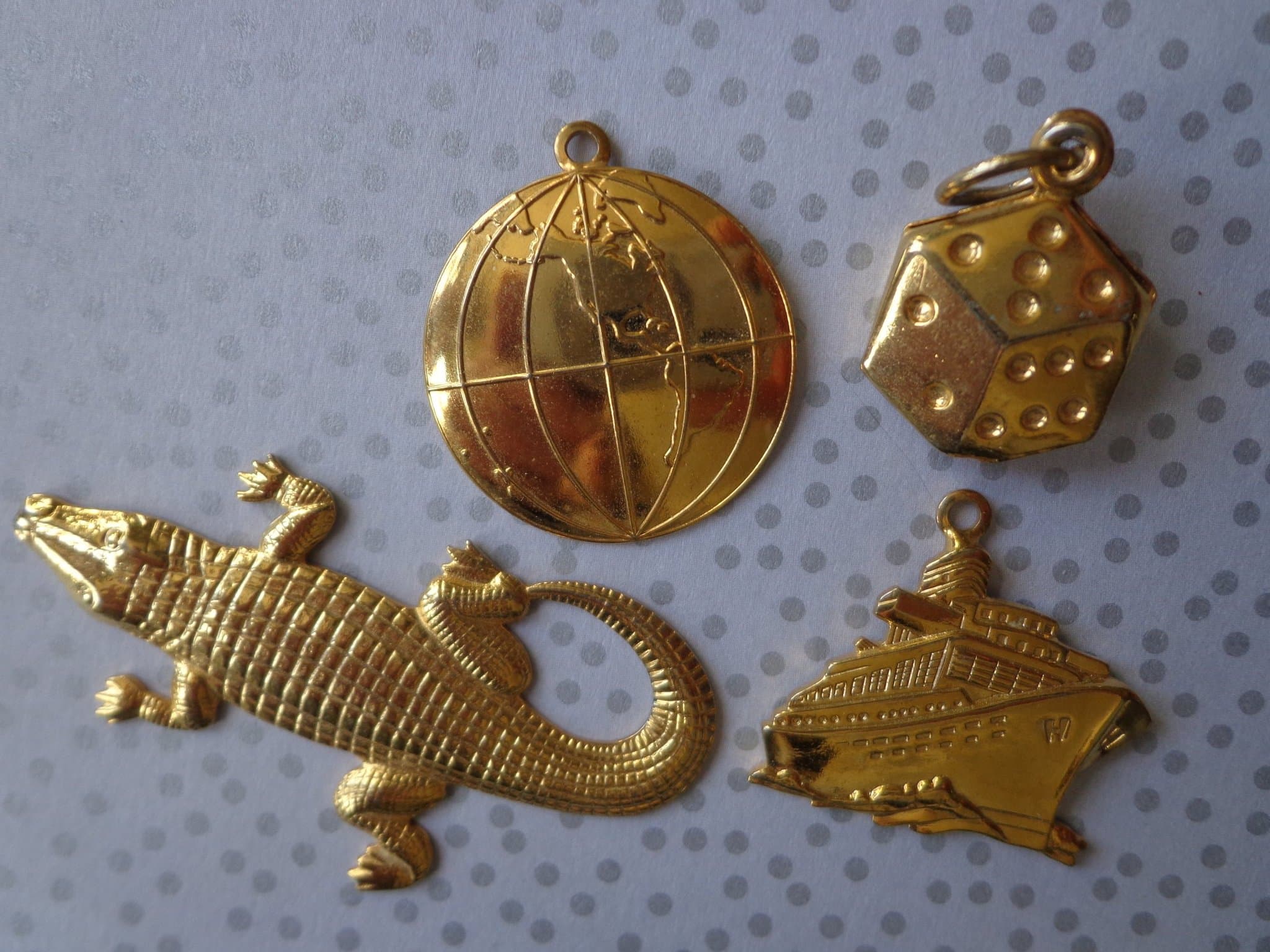 Hänge, Smycke, Berlock, Krokodil ,Fartyg