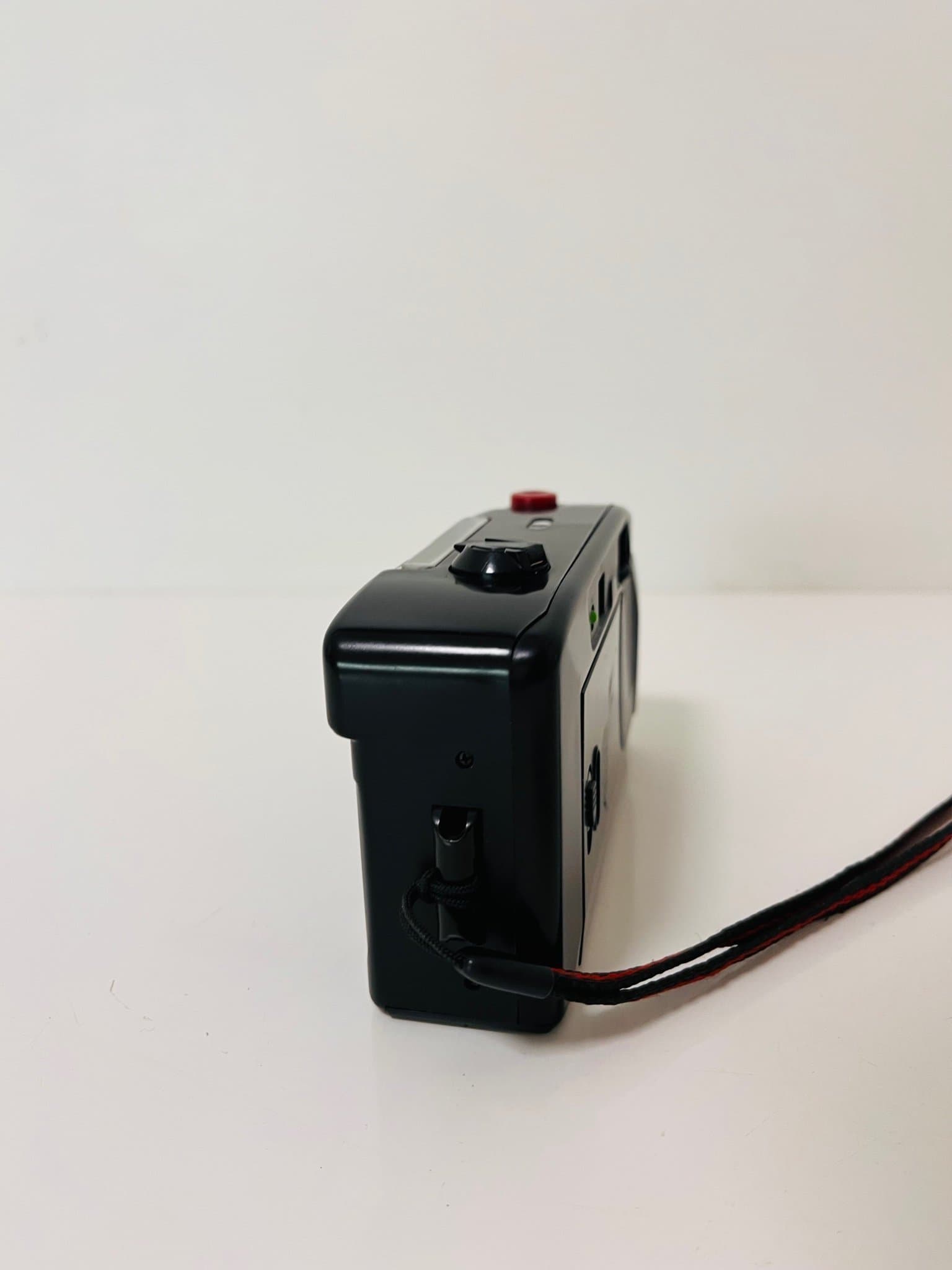 Skinna SK-102 Focus Free Kamera